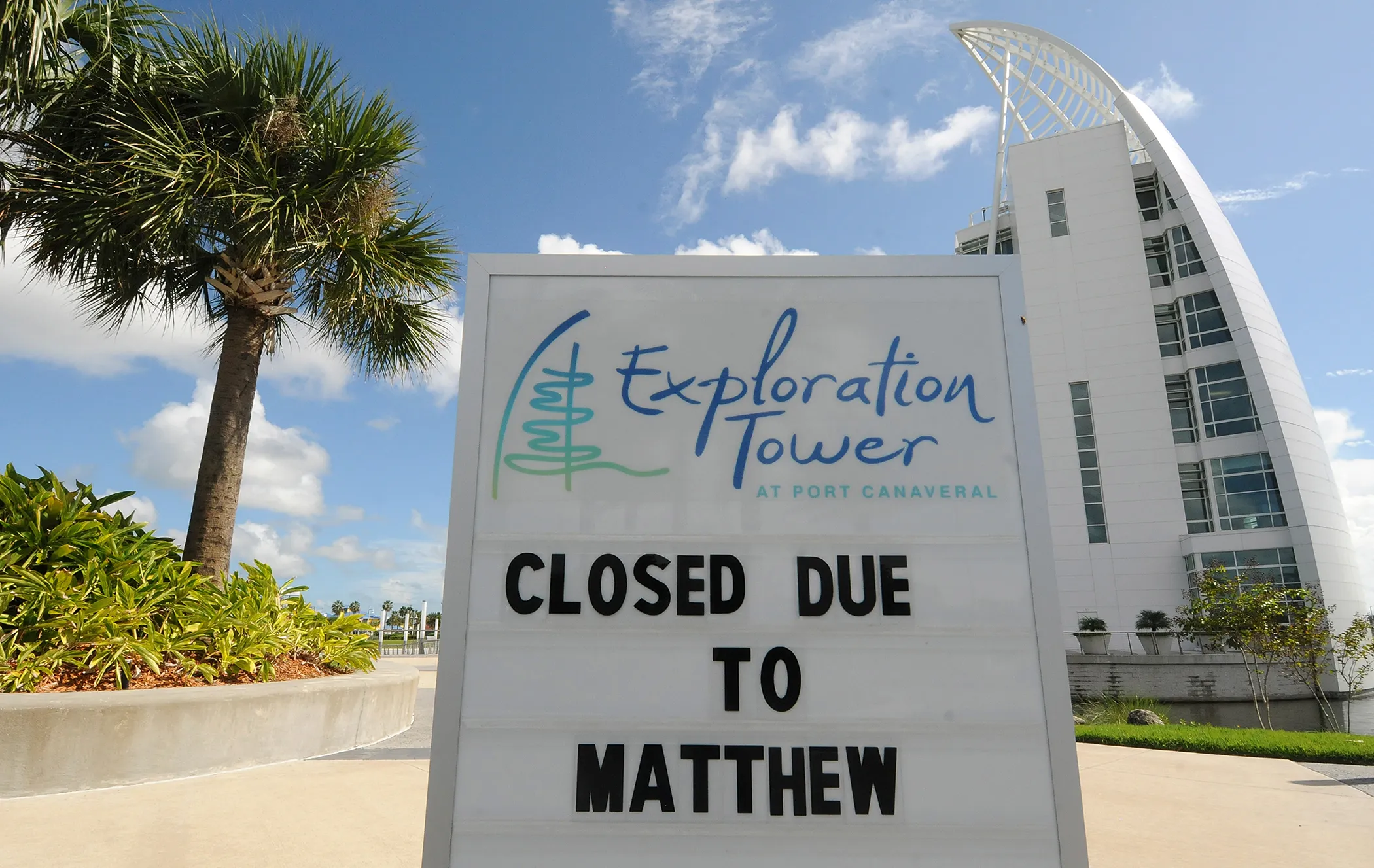 A closed sign is seen at the Exploration Tower in Port Canaveral, Florida on October 5, 2016 as Hurricane Matthew heads north toward the east coast of Florida, possibly as a category 4 hurricane.