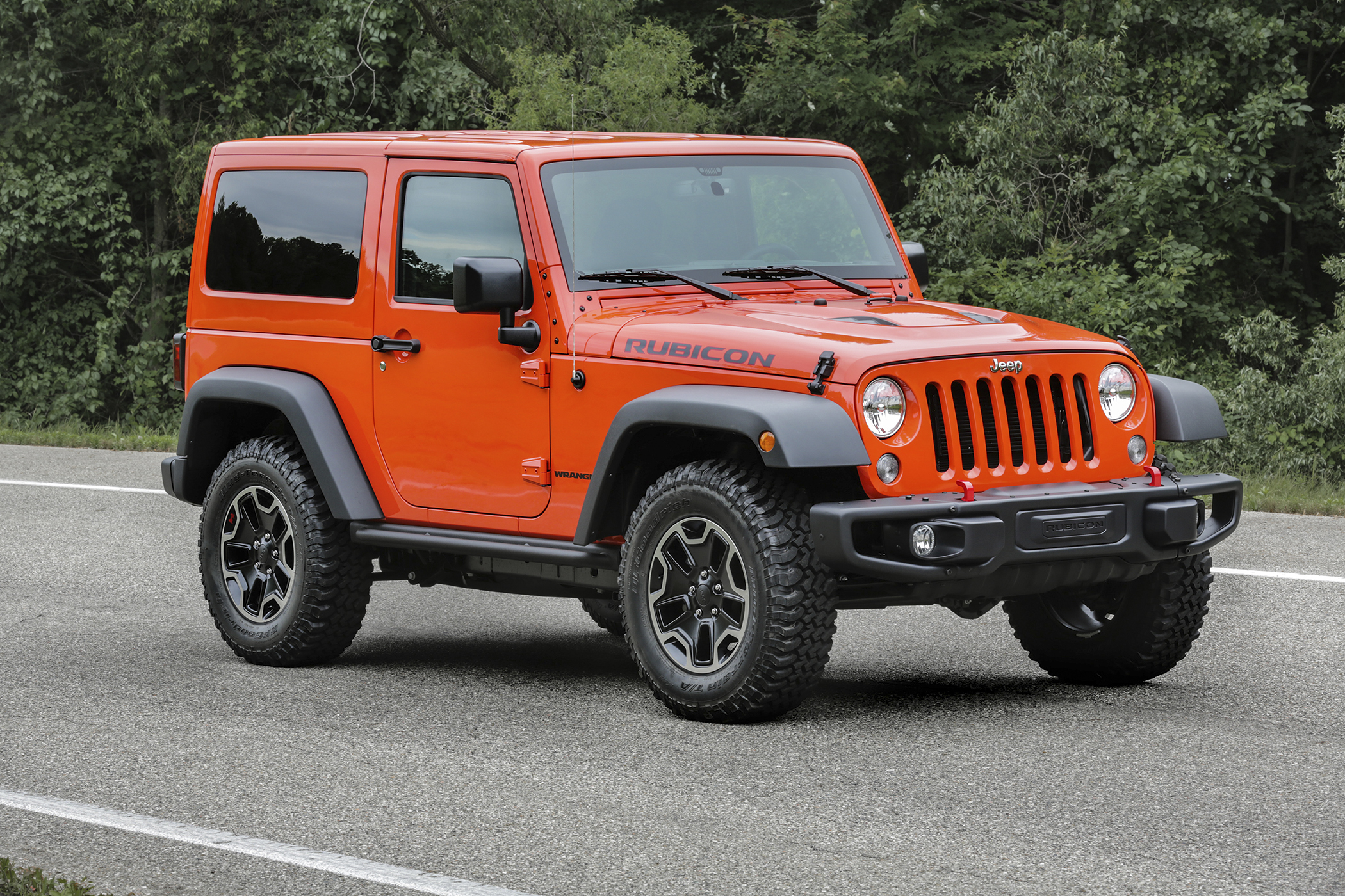 <strong>Best SUV:</strong> The <a href="http://www.edmunds.com/jeep/wrangler/2016/" target="_blank">Jeep Wrangler</a> was impressively named the top non-luxury SUV for resale value five of six years, losing only 33% of its value over five years.