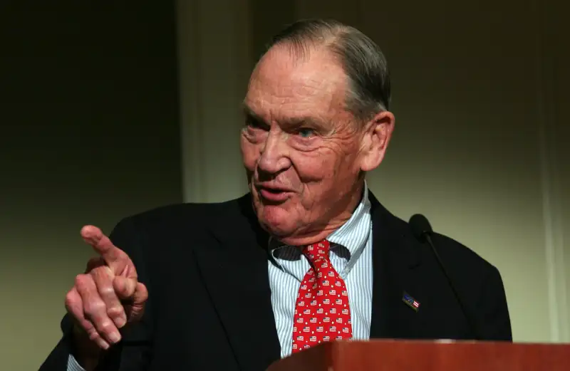 John  Jack  Bogle Sr., founder of Vanguard Group, speaks at