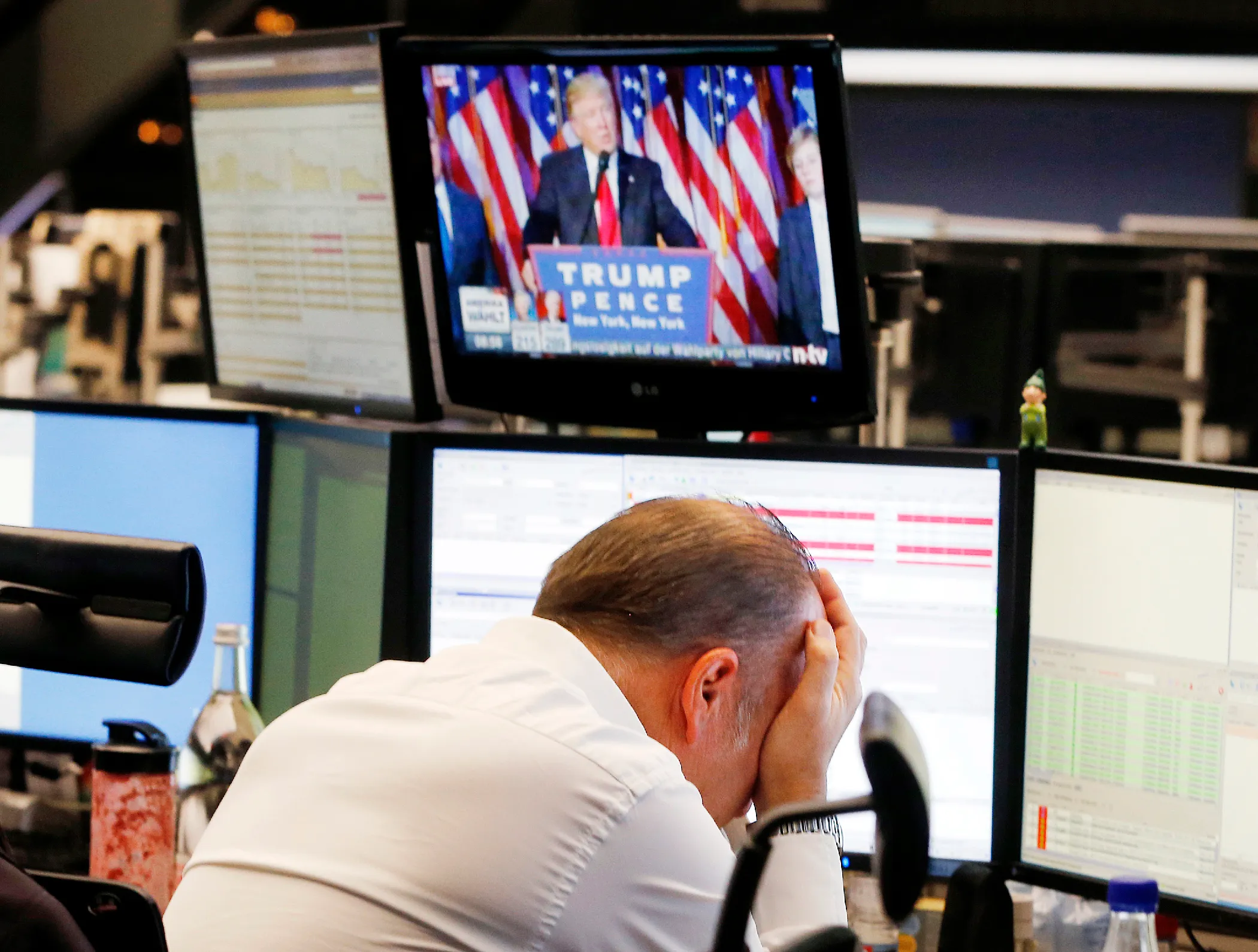 In Germany, the DAX exchange <a href="http://www.dw.com/en/markets-jittery-after-trump-wins-election/a-36317916" target="_blank">fell</a> 3% after trading began, following news of Trump's victory.