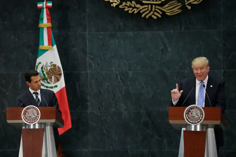 U.S. Republican presidential nominee Donald Trump and Mexico's President Enrique Pena Nieto give a press conference at the Los Pinos residence in Mexico City, Mexico, August 31, 2016.