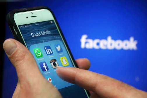 Facebook's New Job Recruiting Tool Won't Be Enough to Squash LinkedIn