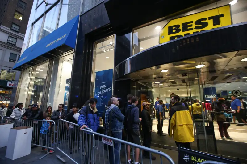Black Friday kicks off in U.S.