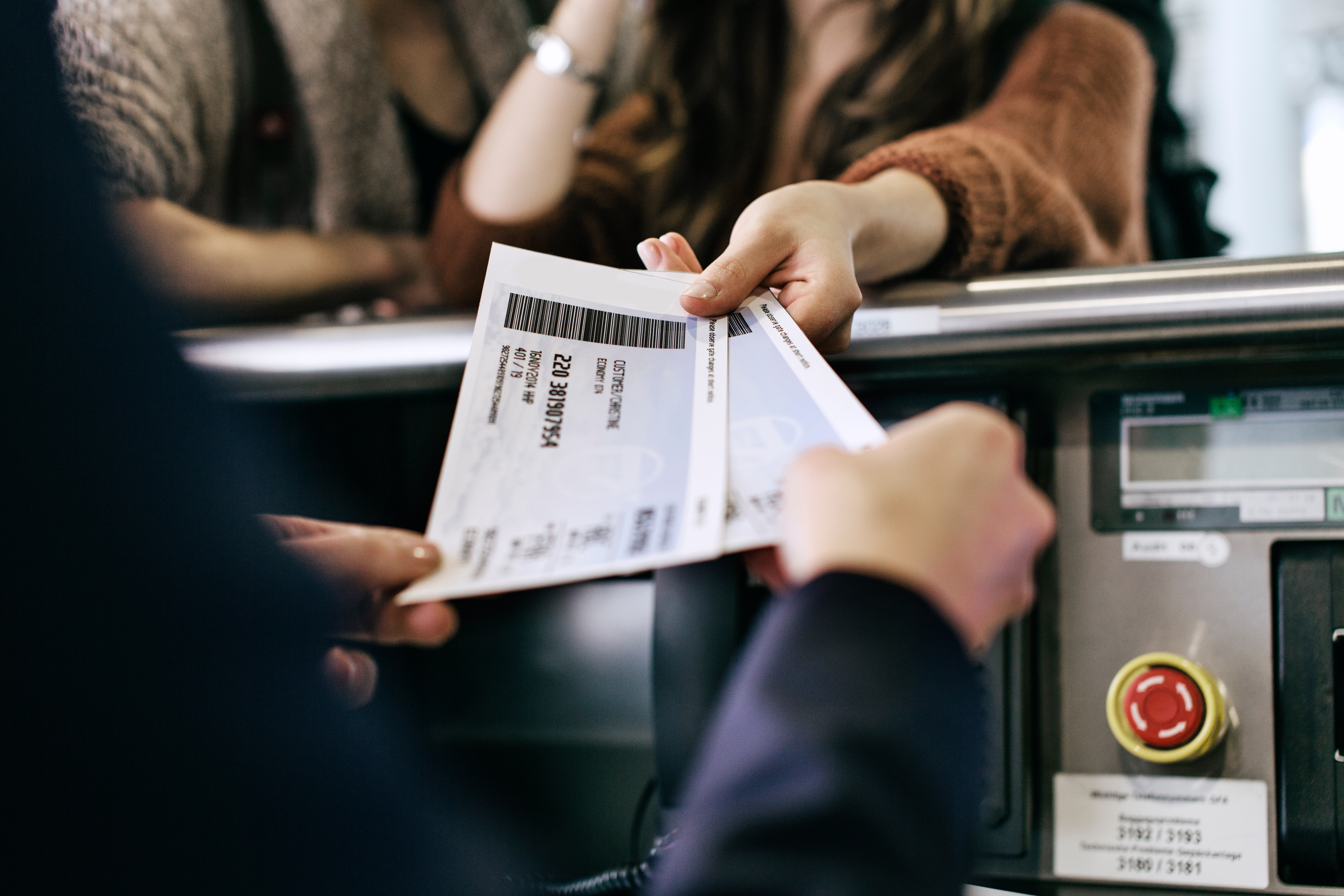 20 Ways Airlines Rip You Off