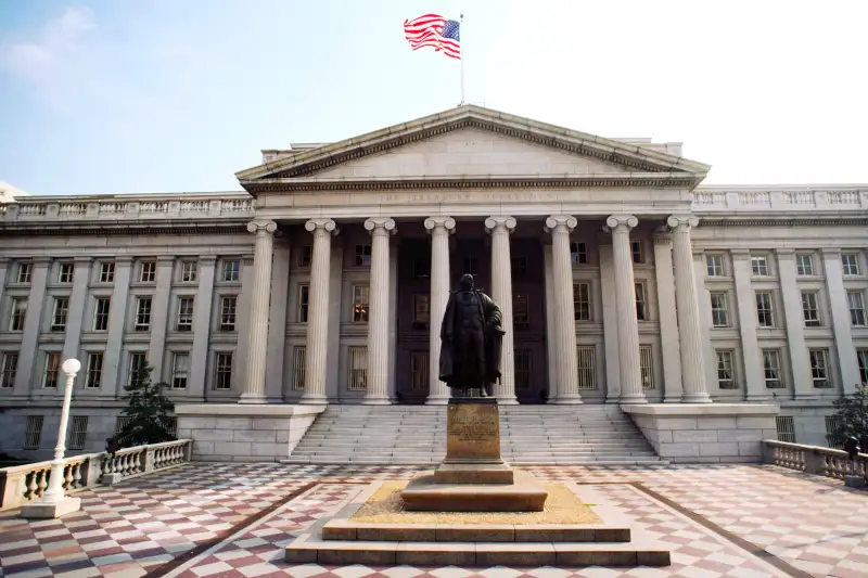 Statue in front of a building, US Treasury Department, Washington DC, USA