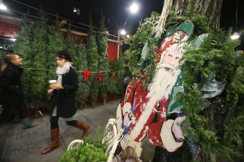 Christmas Tree Vendors Set Up Shop On New York City's Sidewalks