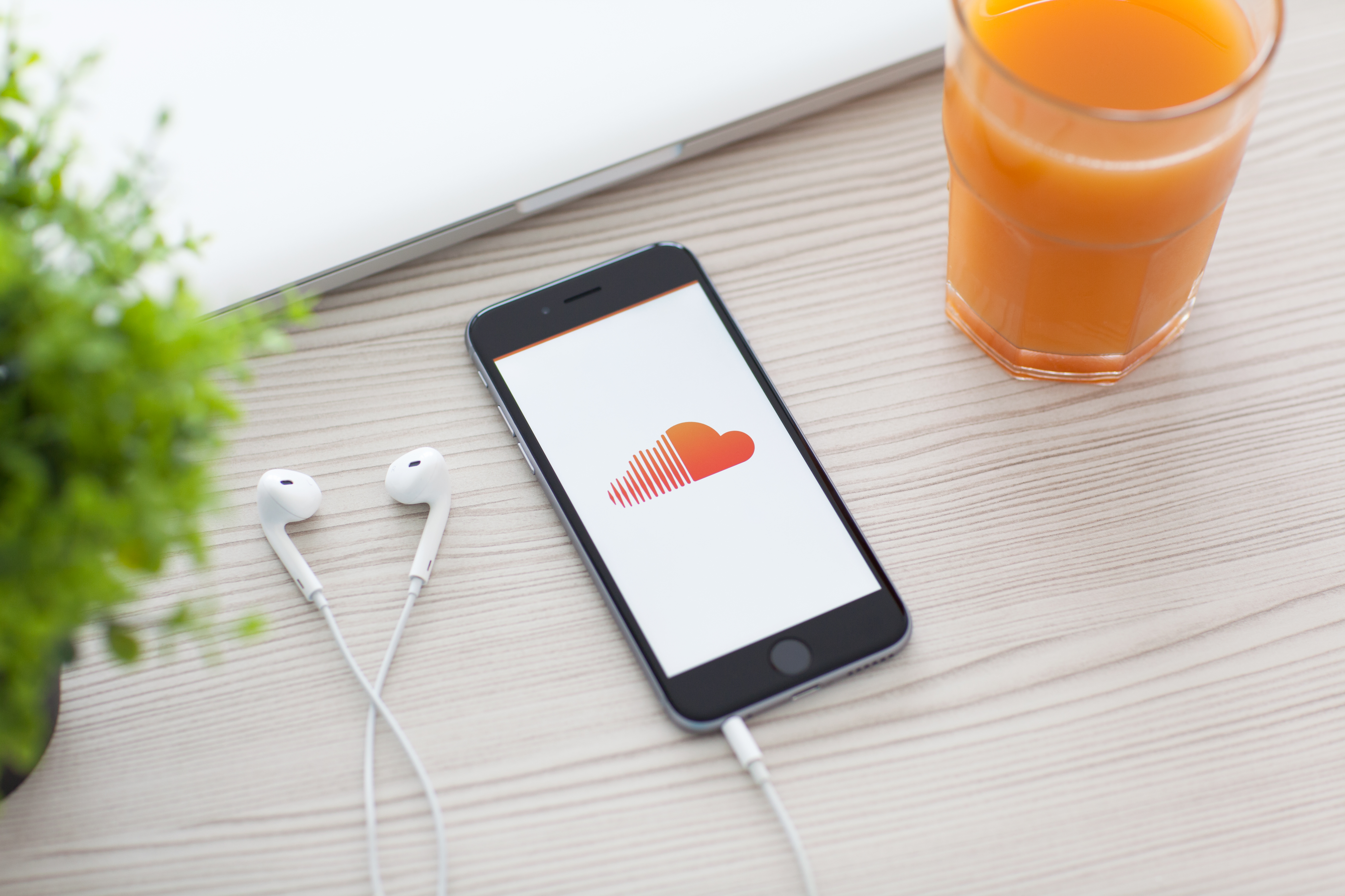SoundCloud Cuts Subscription Prices to $4.99 a Month