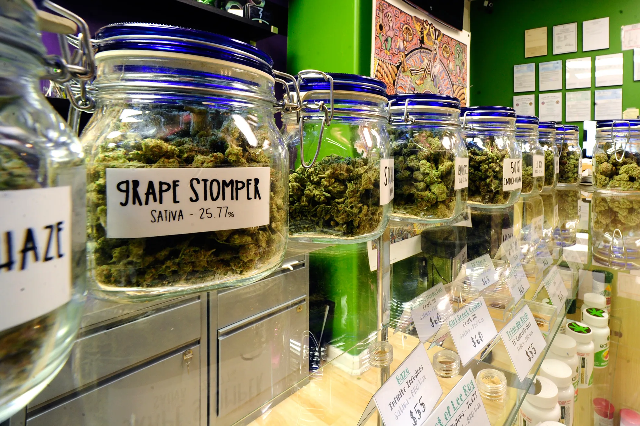 What does good weed look like? How to shop with your eyes • Lux Pot Shop