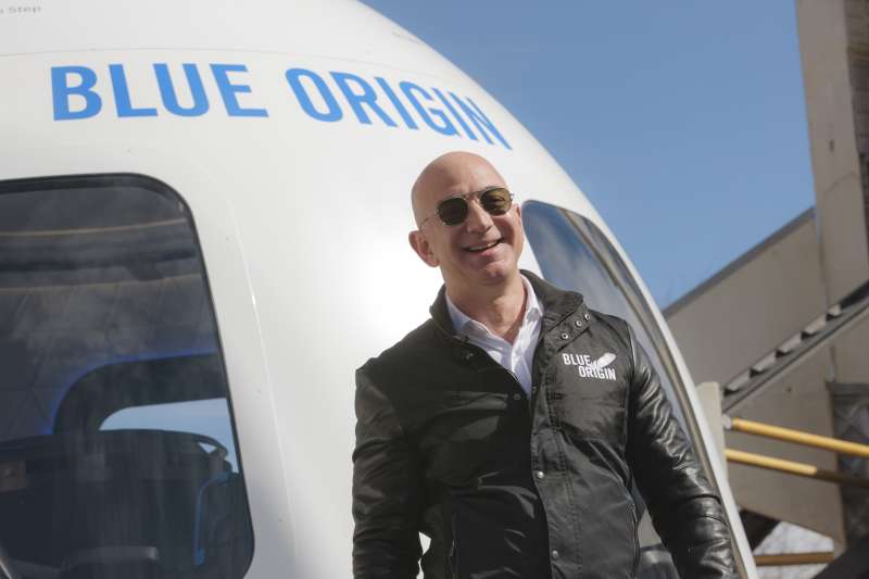 Amazon Chief Executive Officer Jeff Bezos Introduces The Blue Origin New Shepard System