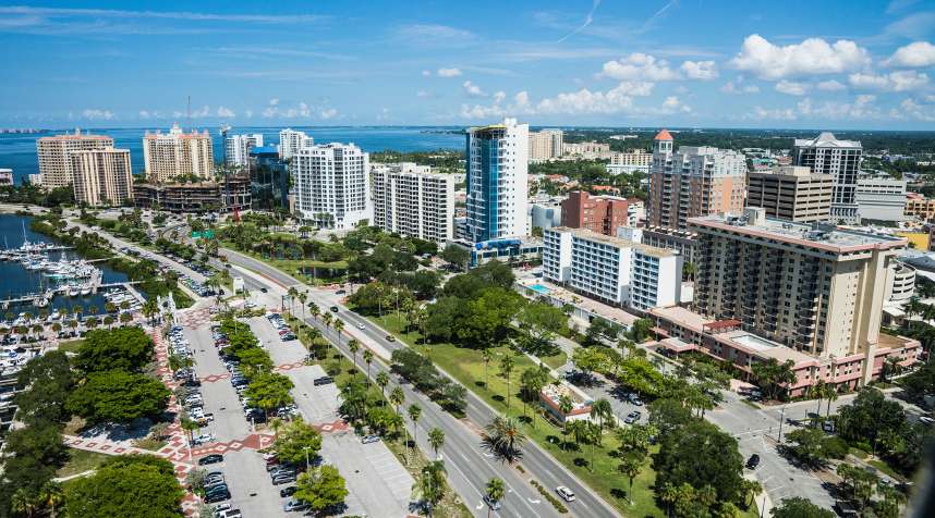 17. North Port-Sarasota-Bradenton, FL.
                      Return on Investment: 49.4%,
                      Average Days to Flip: 197,
                      Year-Over-Year Change In Home Prices: 10.5%
