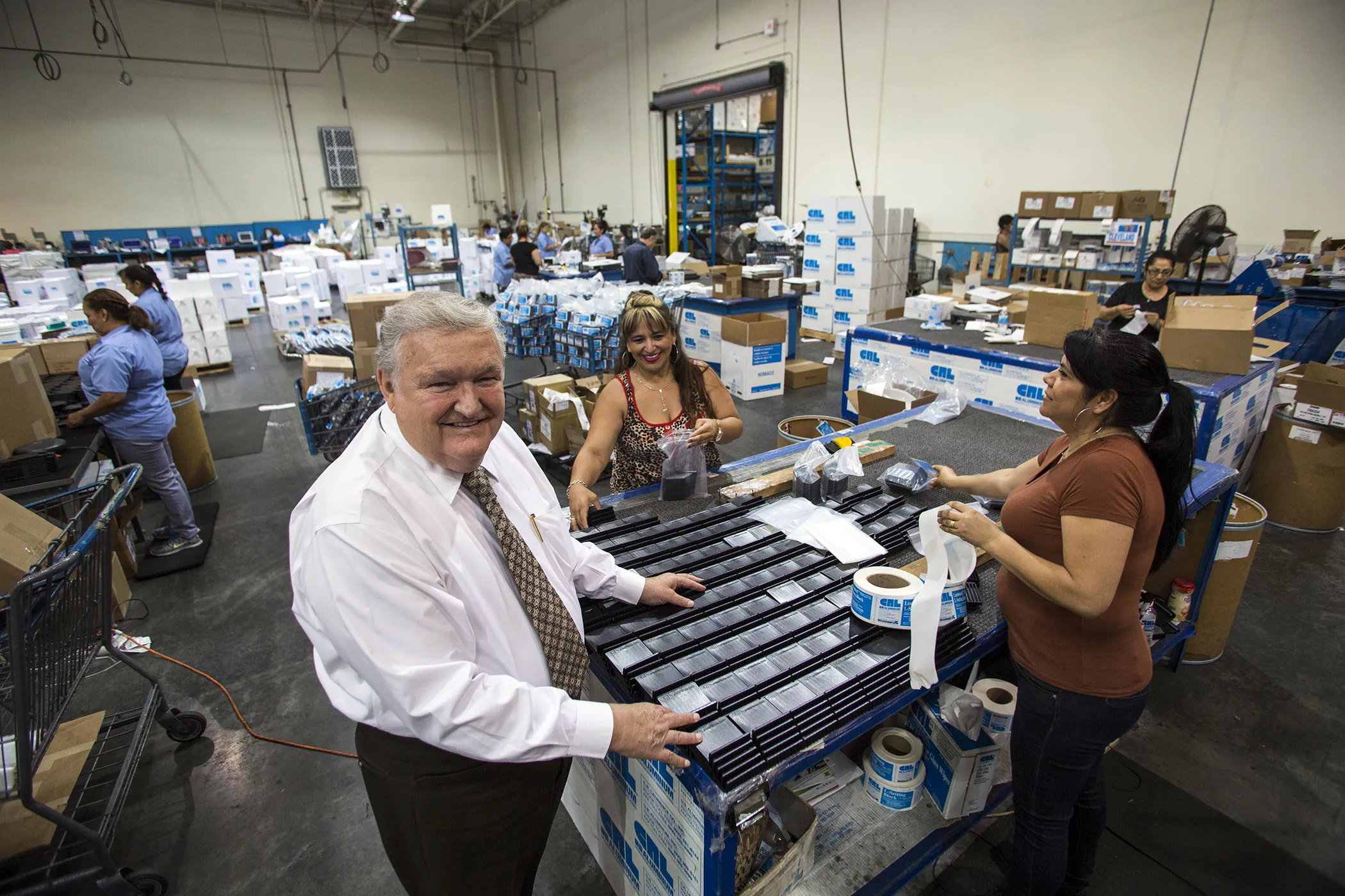 This Billionaire CEO Surprised Two Warehouse Workers With $1 Million Bonuses