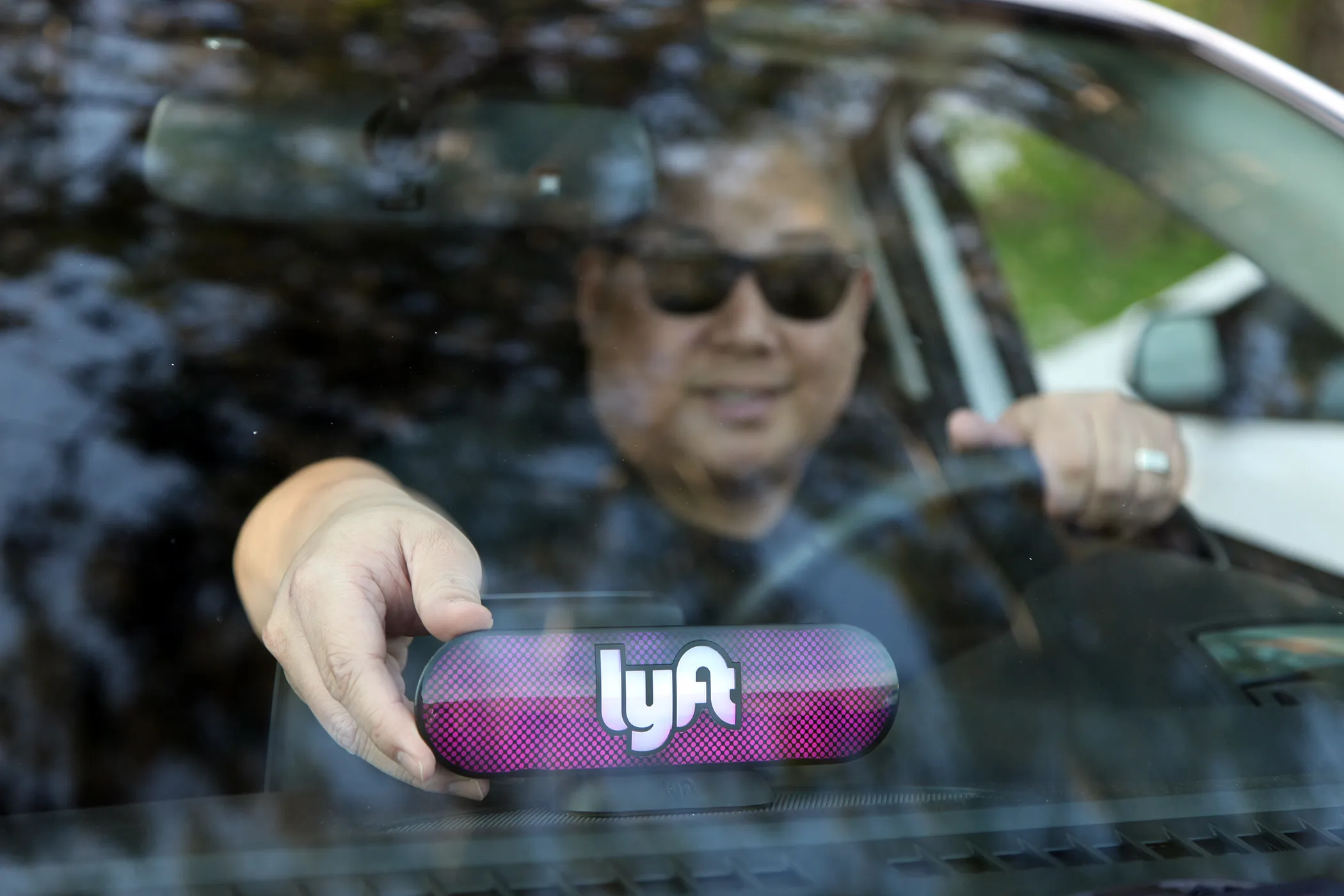 Do You Make More Driving For Uber Or Lyft