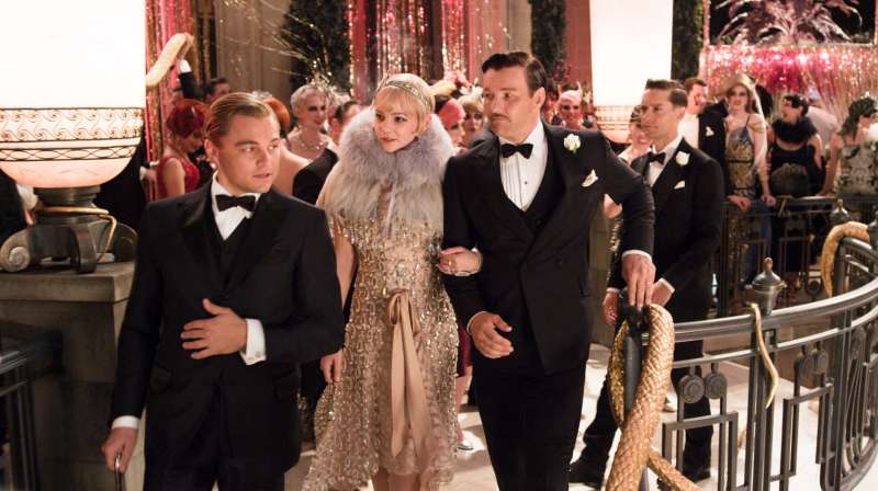 THE GREAT GATSBY, from left: Leonardo Di Caprio as Jay Gatsby, Carey Mulligan, Joel Edgerton, Tobey Maguire, 2013.