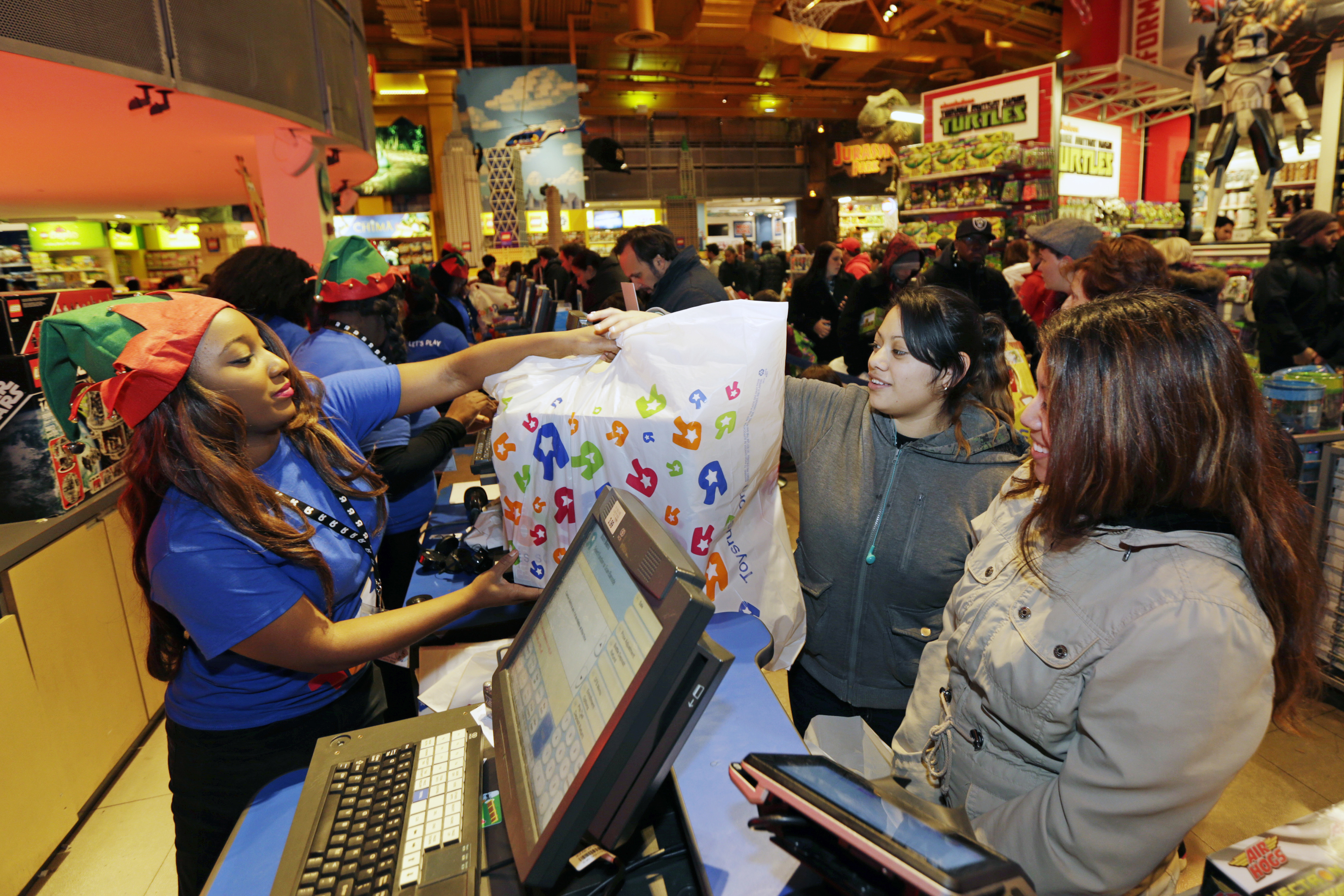 Shoppers Inside Toys R Us Inc. Stores Ahead Of Black Friday Sales