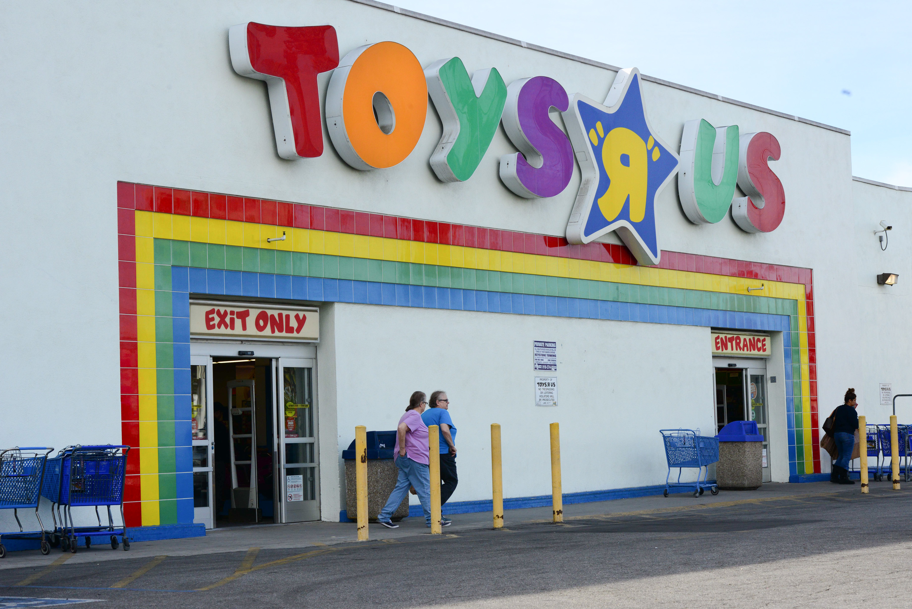 Toys ‘R’ Us Could File for Bankruptcy This Week. Here’s Why