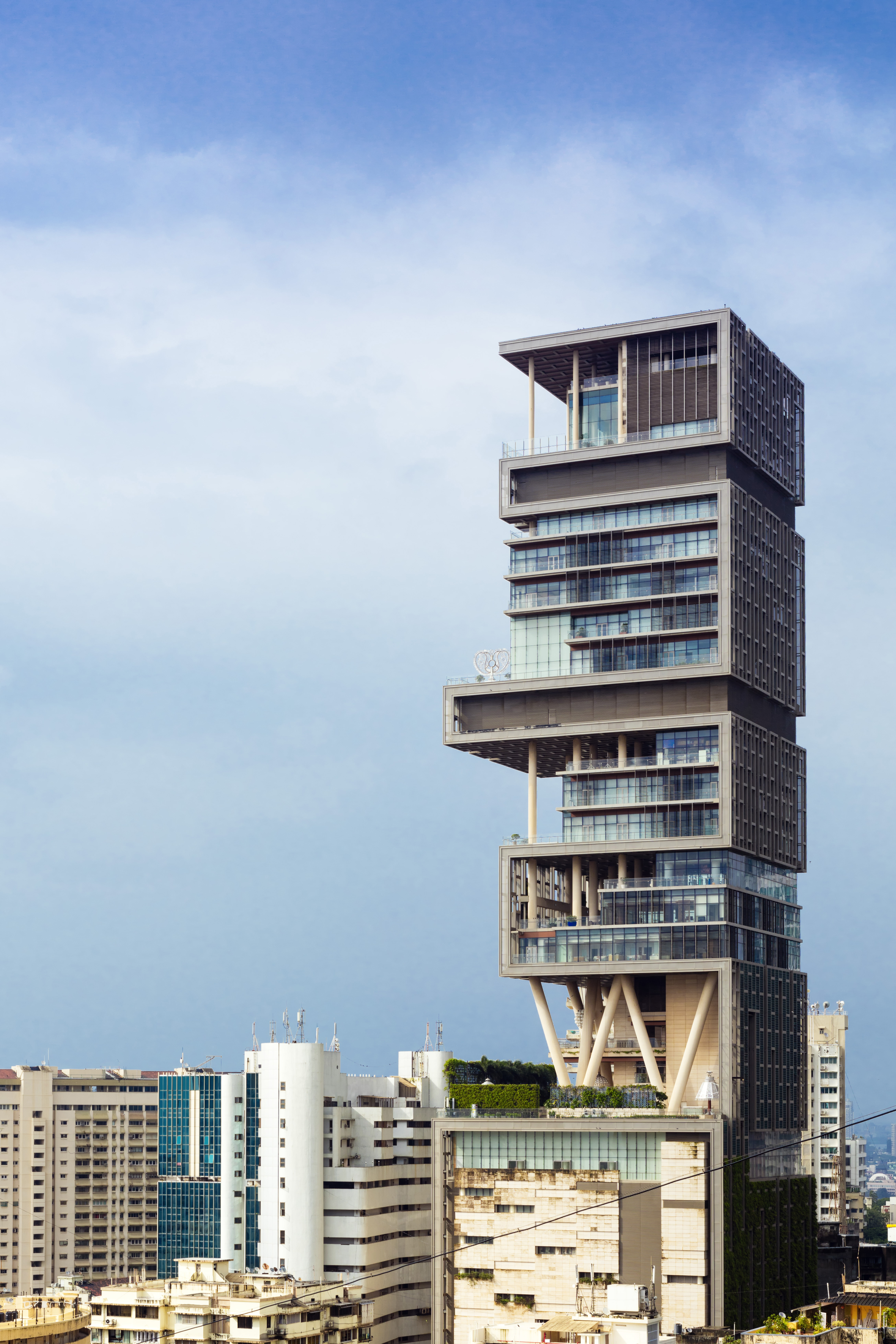 Antilia (Ambani building), the worlds most expensive private home (to Mukesh Ambani) on Altamont Road, Mumbai (Bombay), Maharashtra, India, Asia