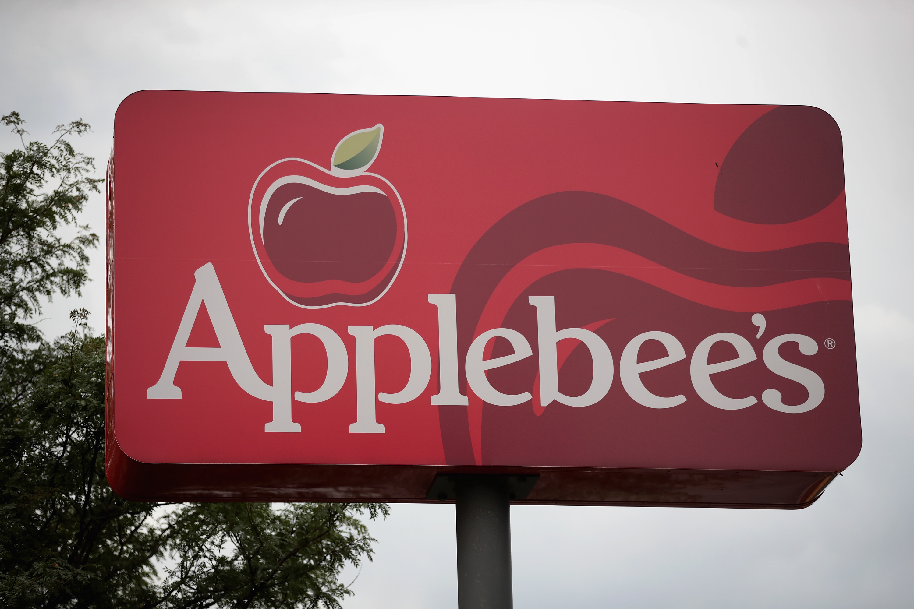 You Can Get $1 Long Island Iced Teas at Applebee's All Month Long