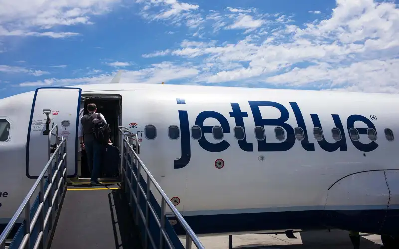 JetBlue Passengers Deplane In Long Beach Califiornia Airport