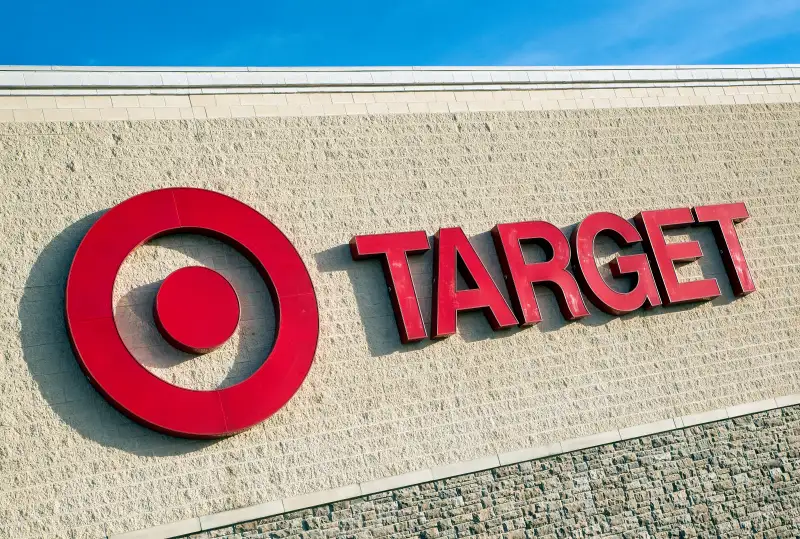 Target Veterans Day Deal Military Members Get 10 Discount Money