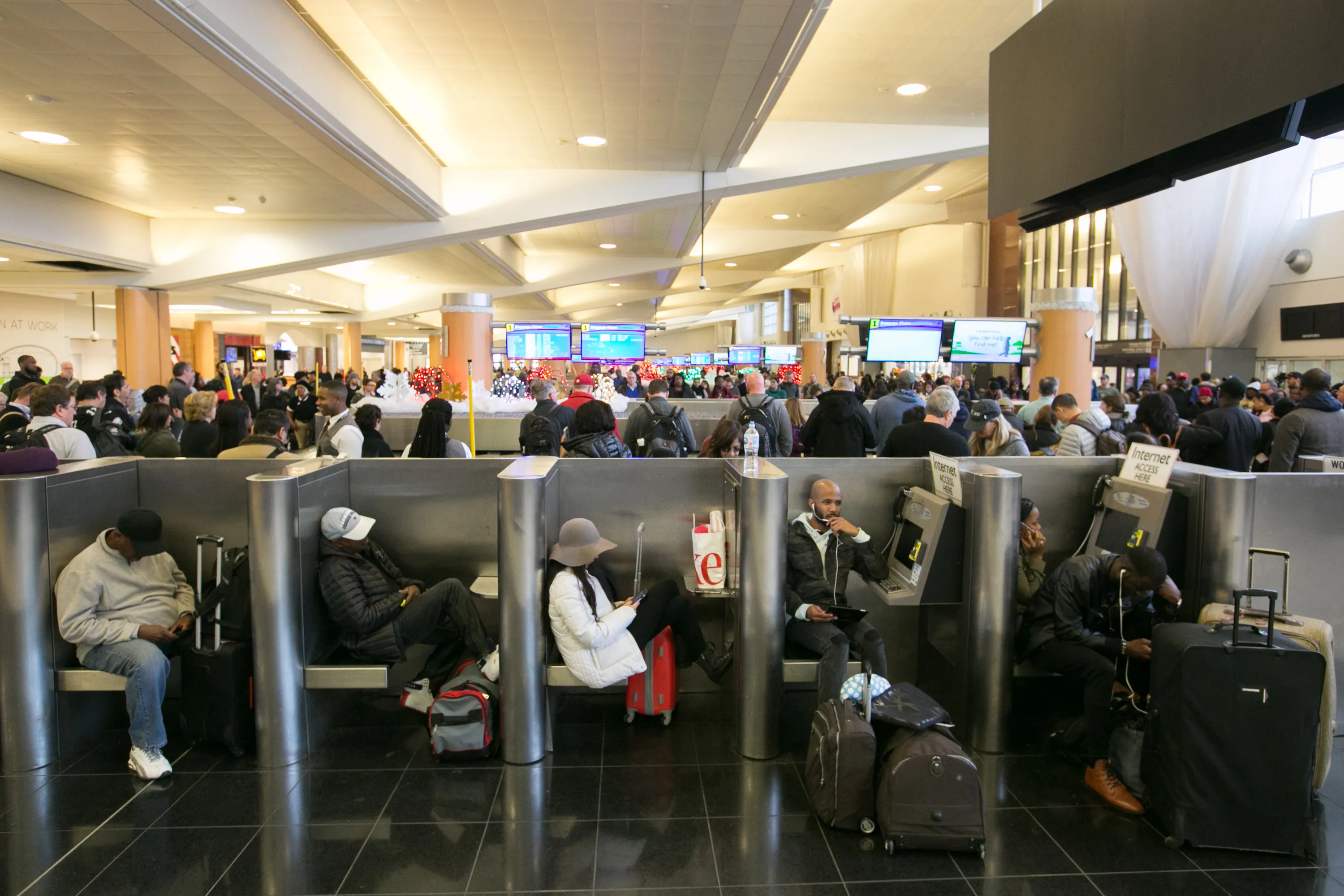 Airports With Most Flight Cancellations, Delays: ATL, ORD | Money