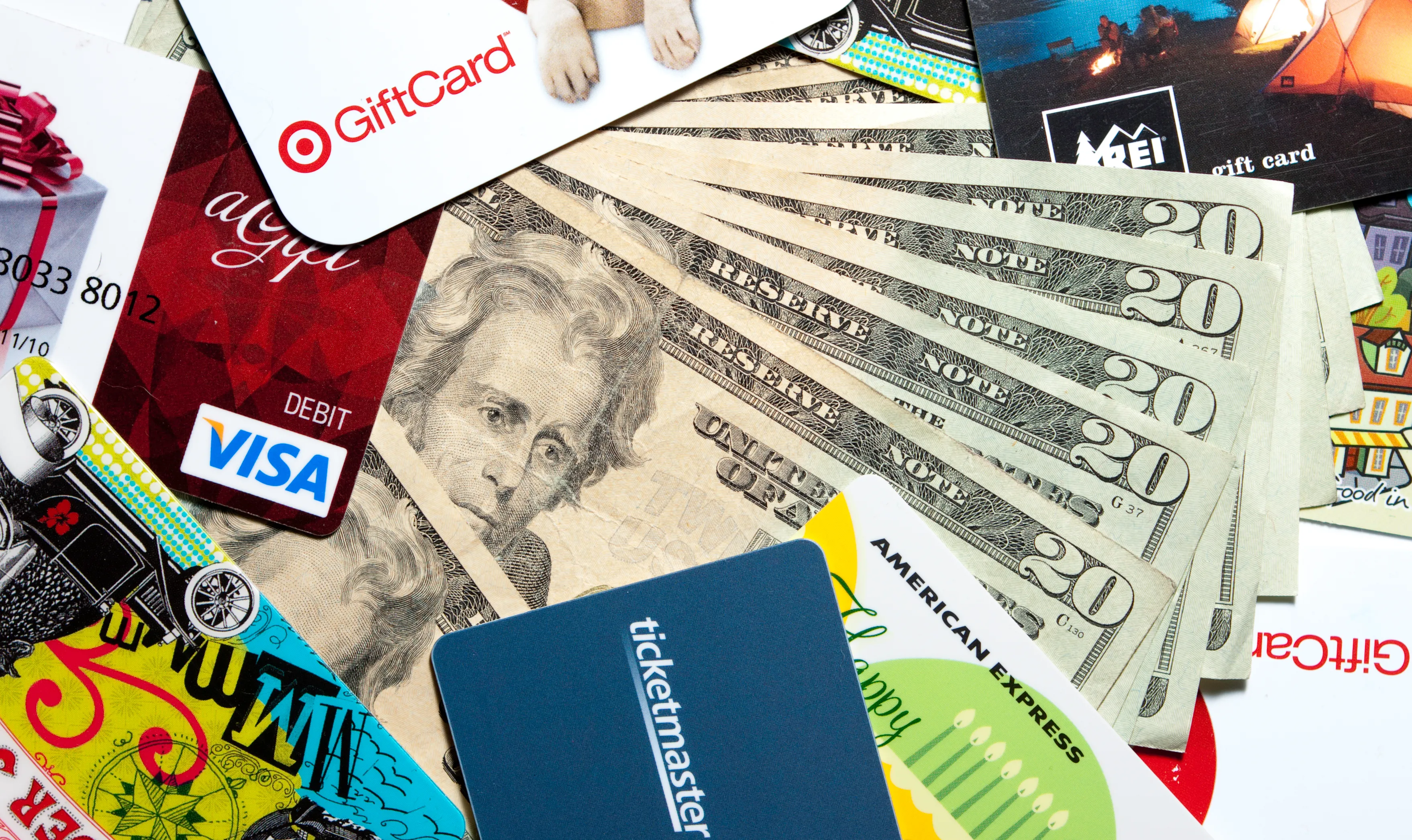 Buy $100 Apple eGift Card, Get Free $15 Target Gift Card!