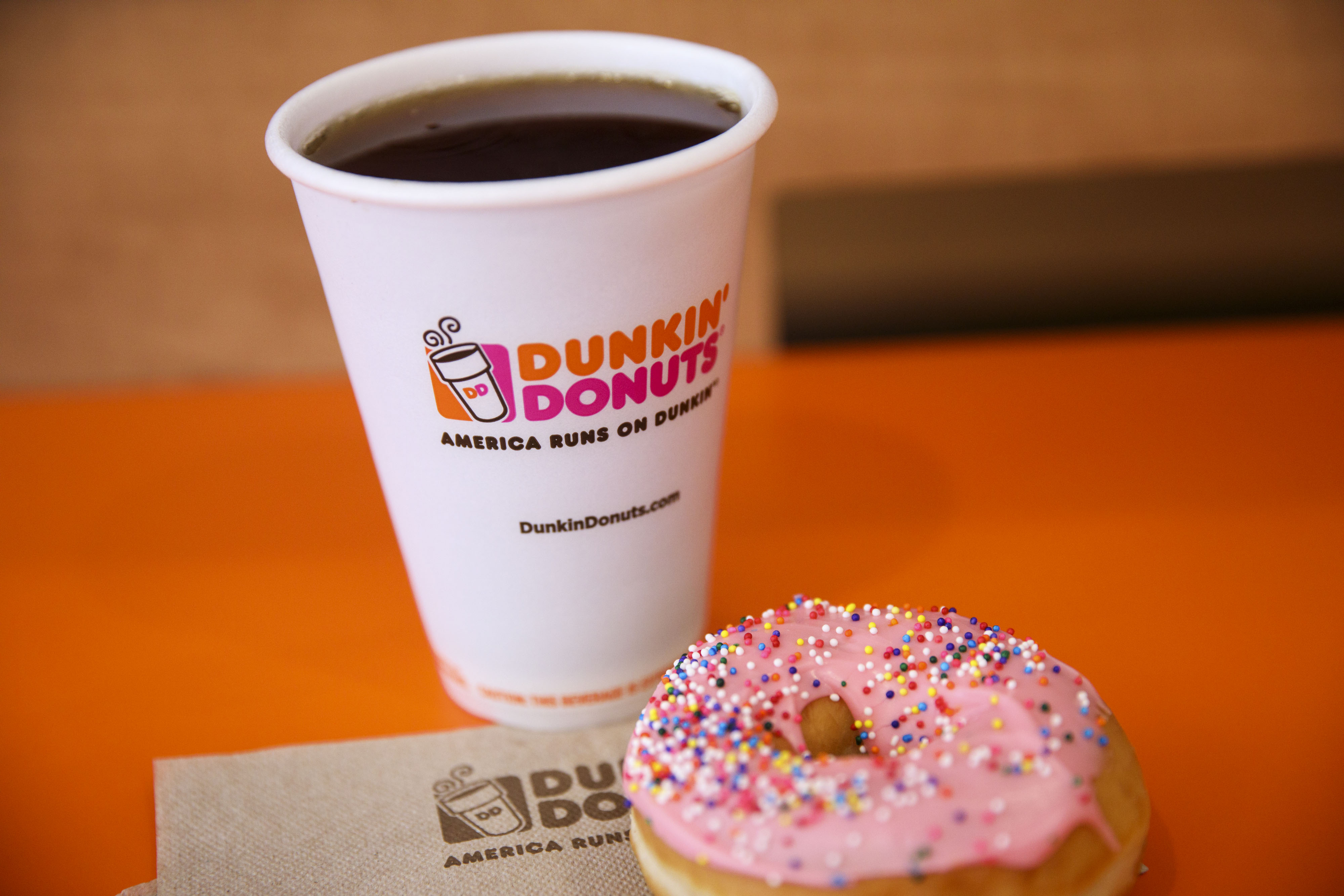 You Can Get a Free Dunkin' Donuts Gift Card If You Donate Blood in January