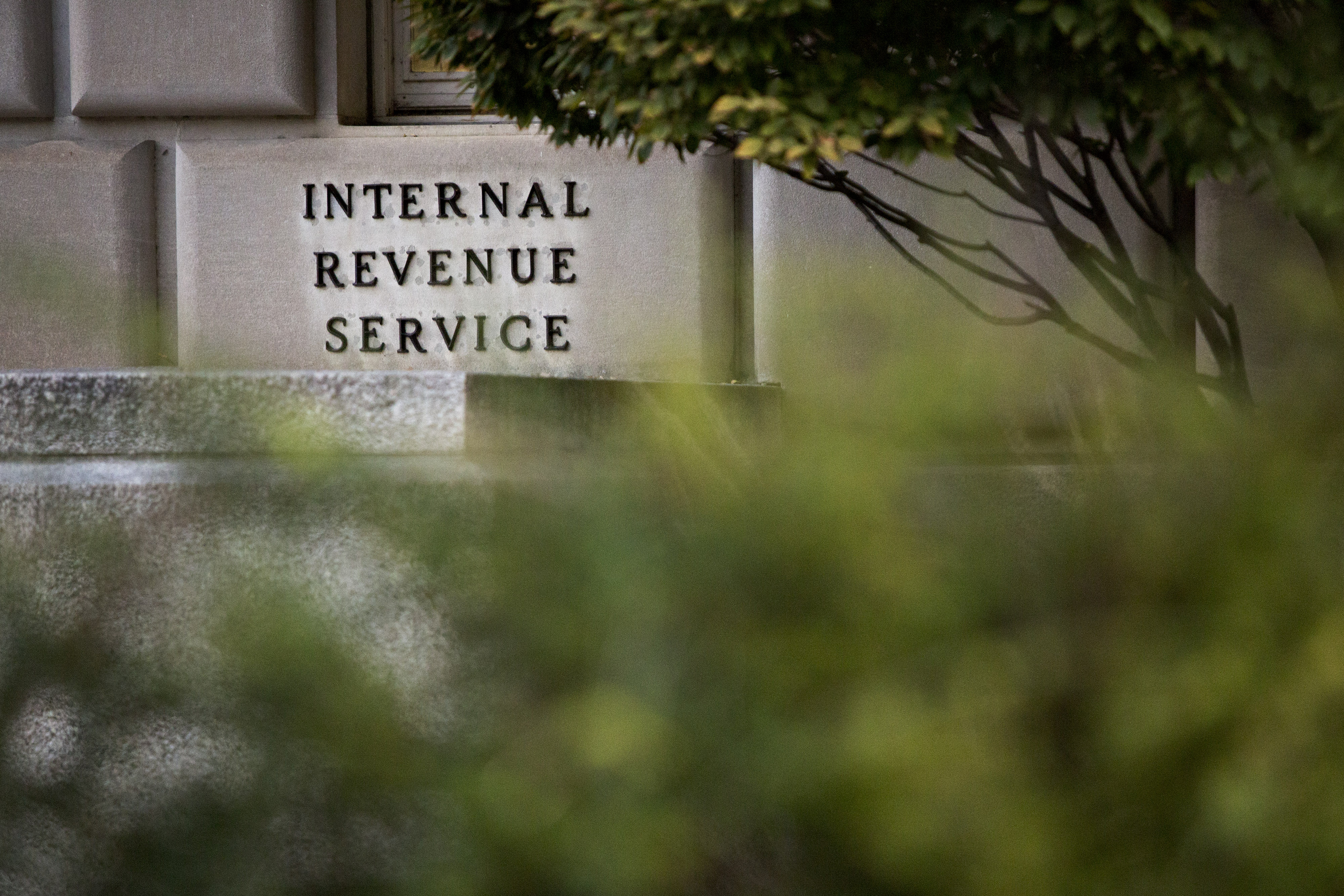 There's an 'IRS' Email Scam Going Around. Here's How to Spot It