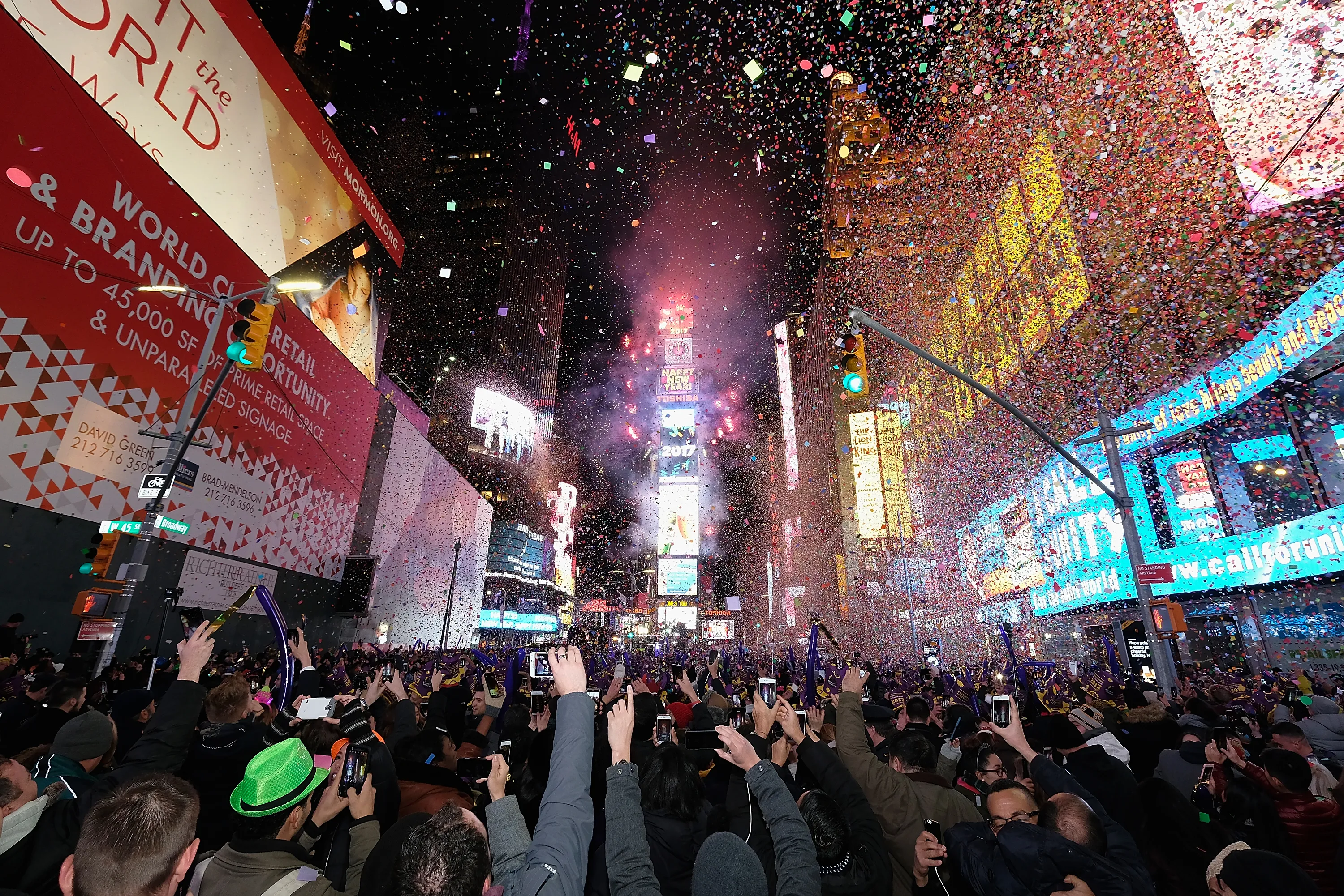 How to Watch the Ball Drop on New Year's Eve for Free