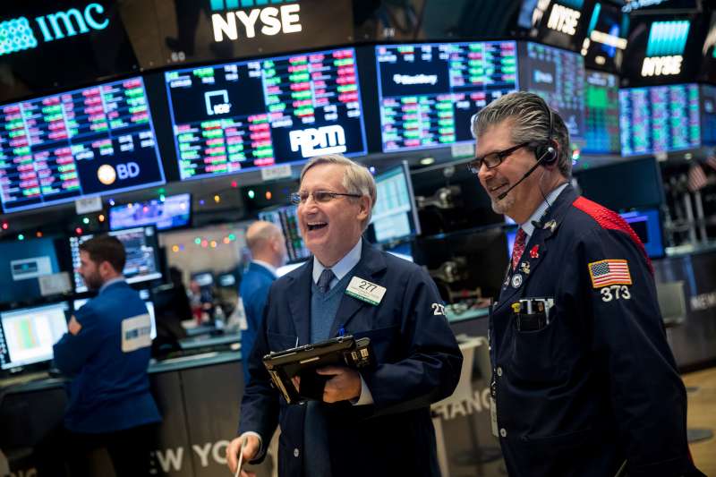 Dow Jones Industrials Cross 25,000 For The First Time In History