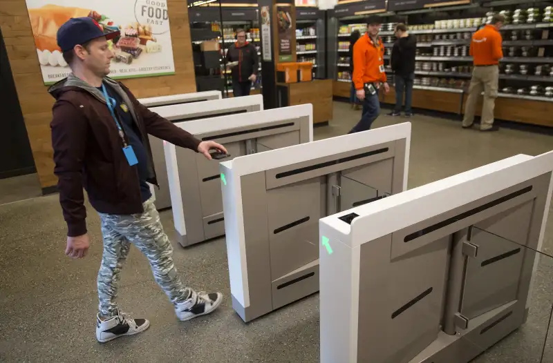 Inside The New Amazon Go Cashierless Convenience Store