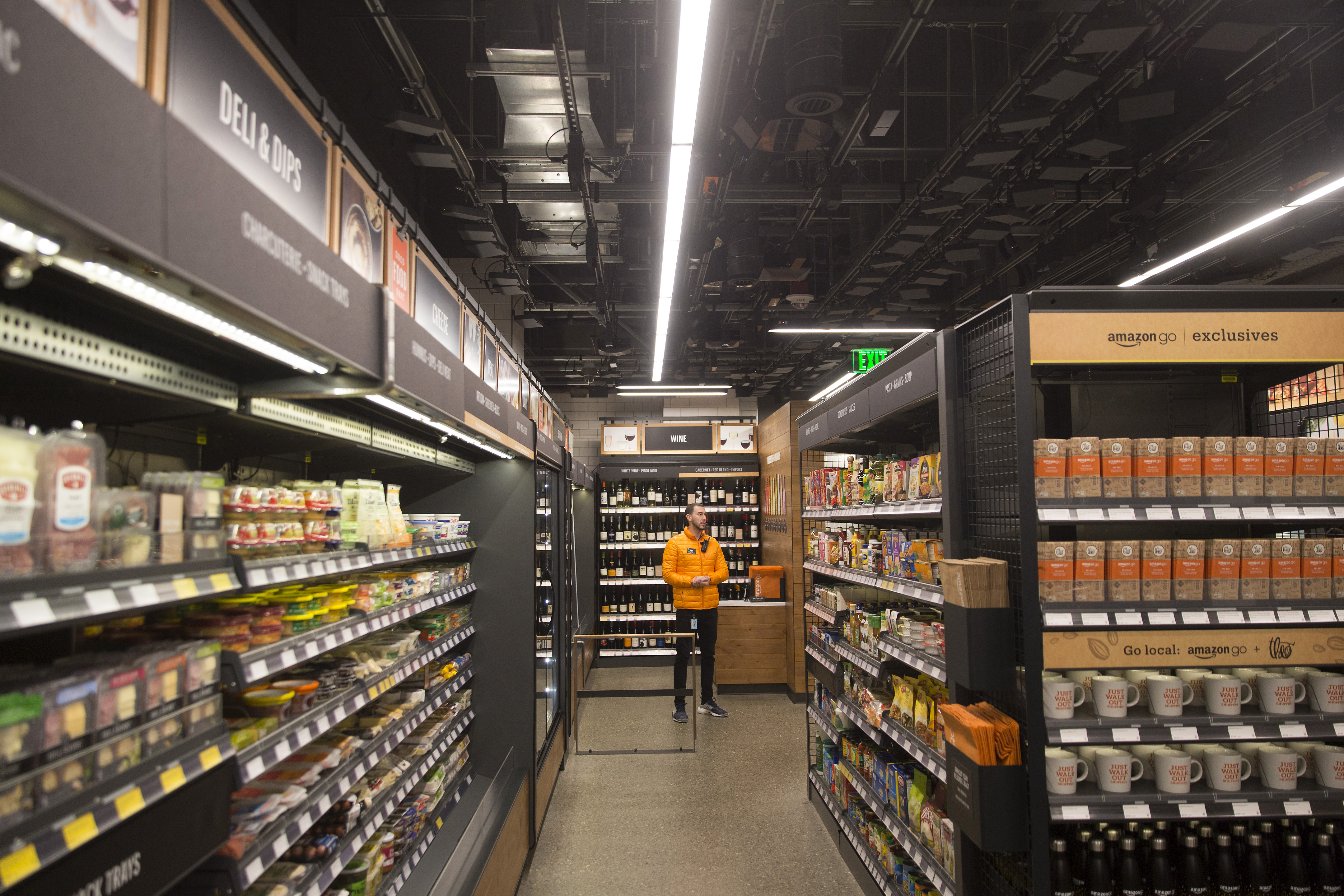 Inside The New Amazon Go Cashierless Convenience Store