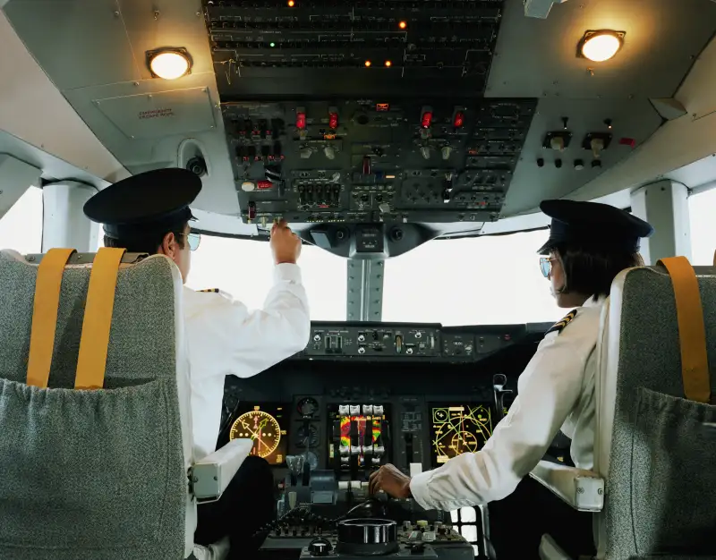 How Much Do Airline Pilots Make Commercial Private More Money