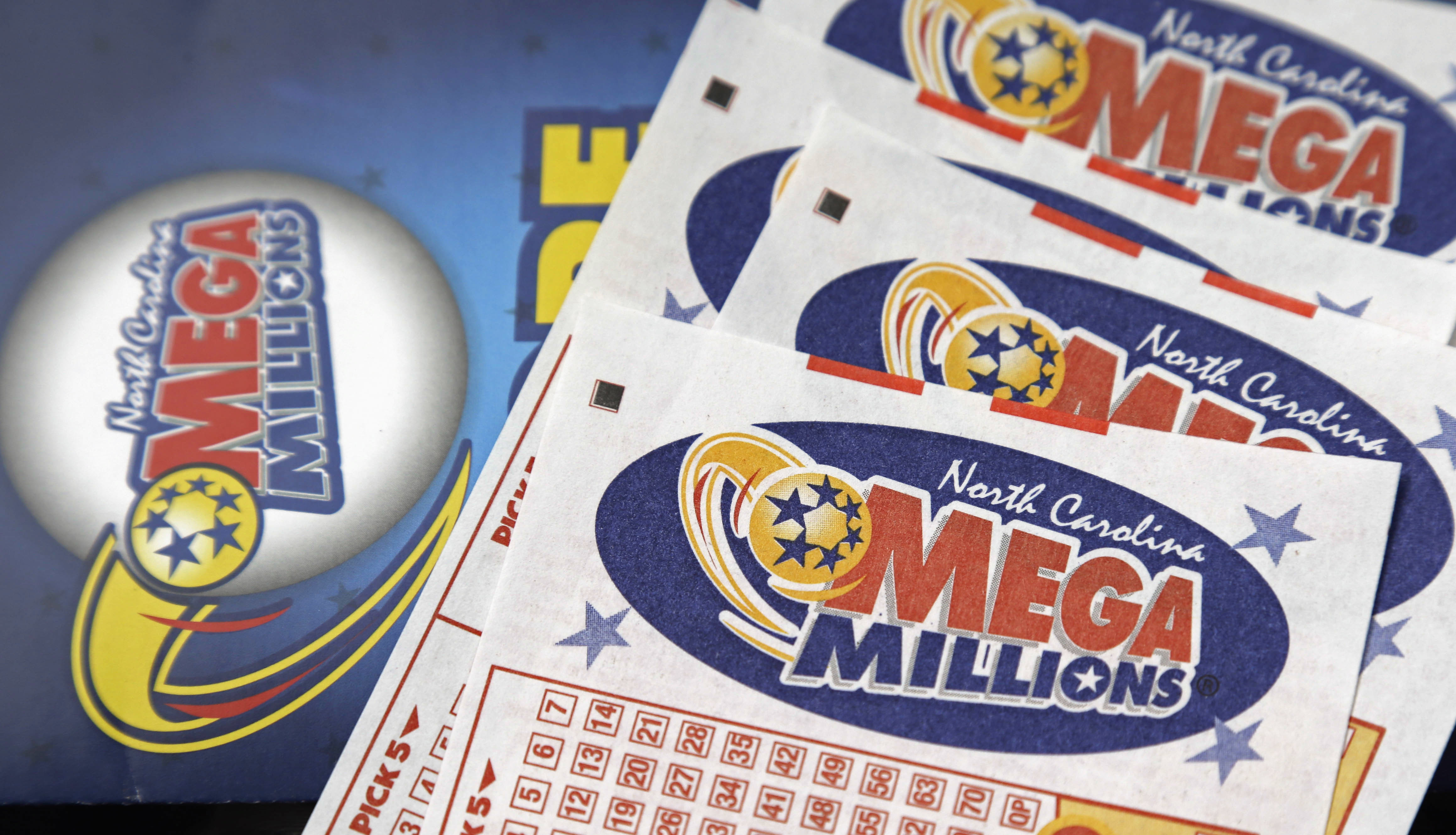 A Couple Is Getting $1 Million Just for Selling the Winning Mega Millions Ticket