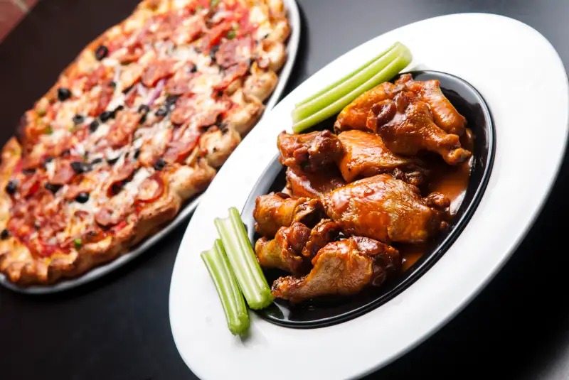 Buffalo Wings Pizza