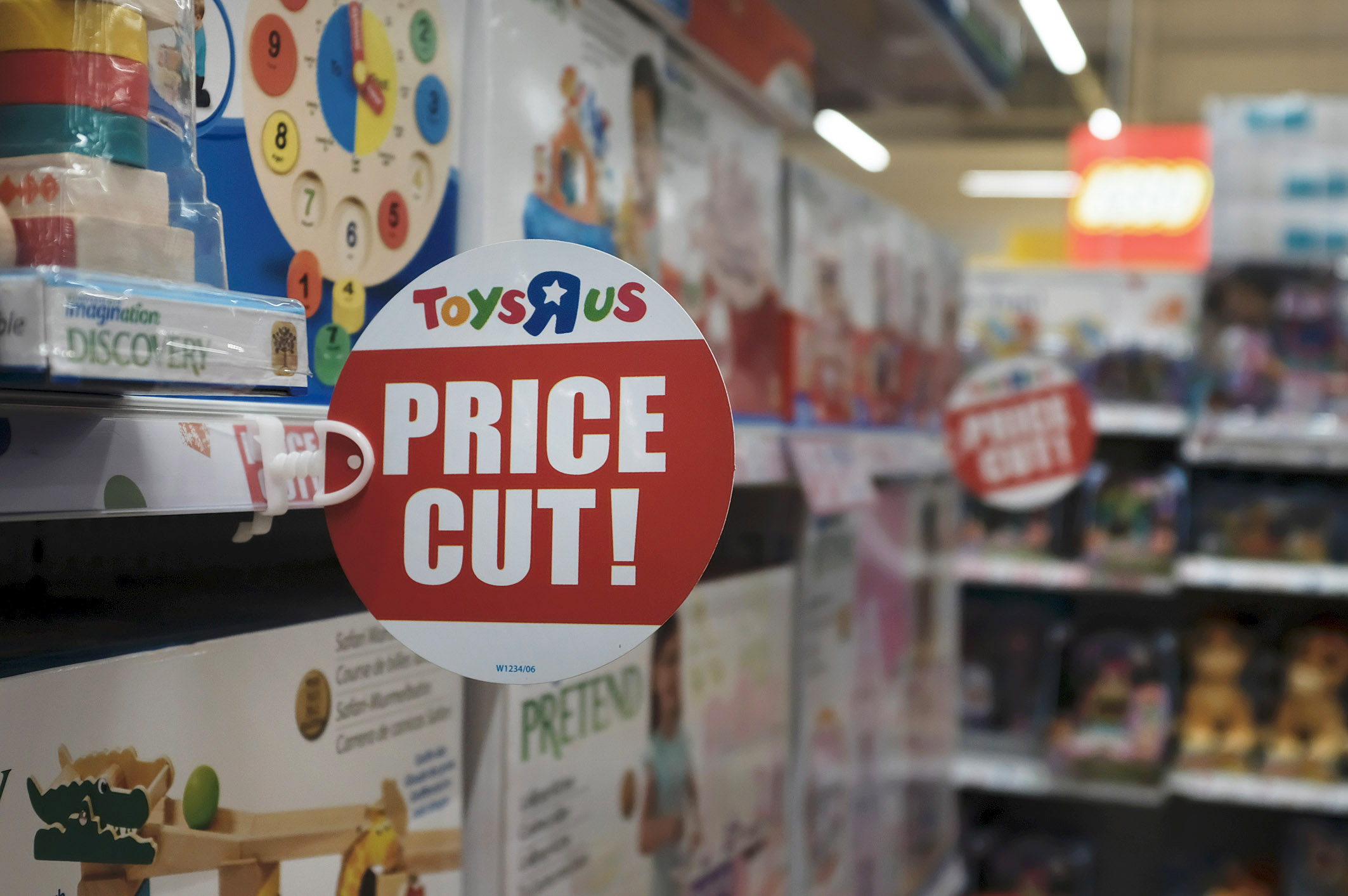 Here Are All 180 Toys ‘R’ Us Stores Closing Across the Country