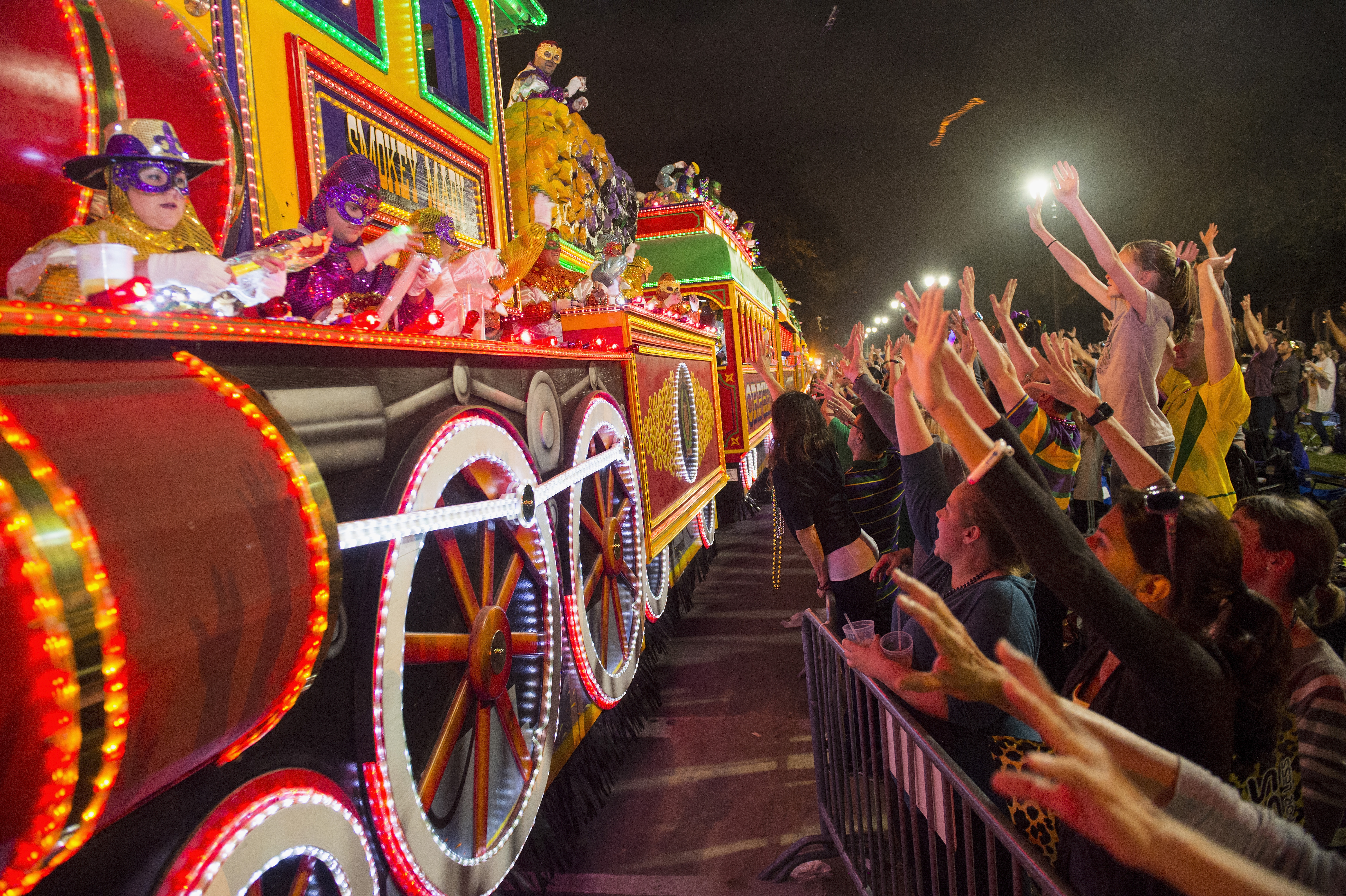 How Much It Would Cost You Now to Book a Last-Minute Mardi Gras Getaway