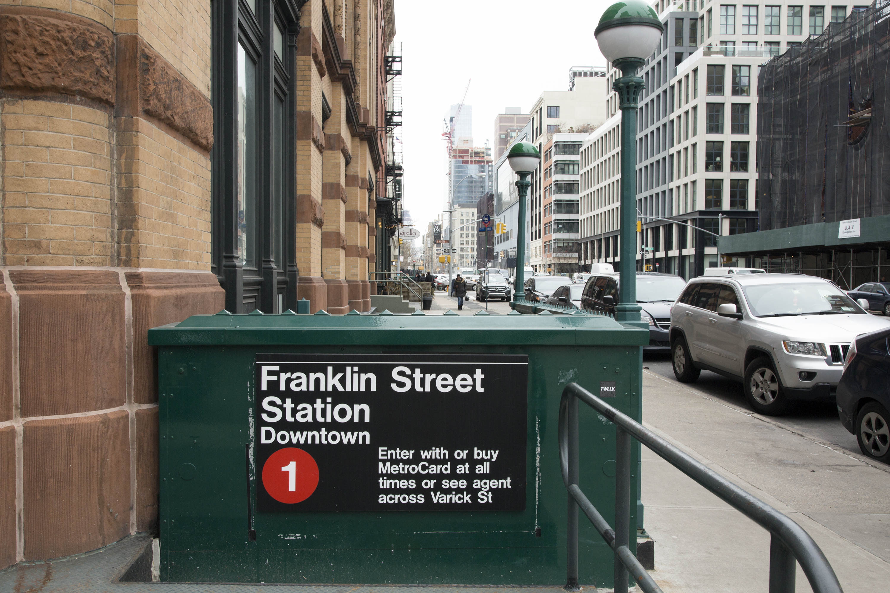 The Franklin Street Station, located at the eastern end of Swift's block, allows for easy access to the rest of the city, should Swift decide to ride the subway.