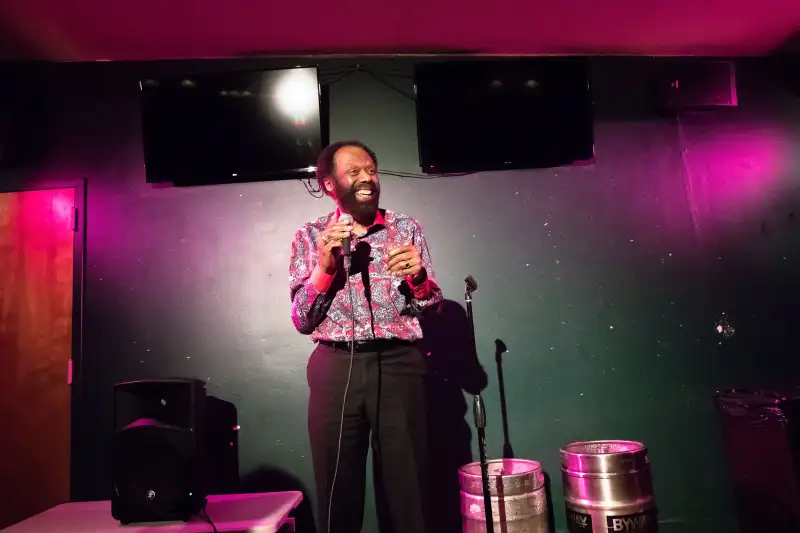 Darryl Armistead preforming stand-up comedy at Finley Dunne’s Tavern, Chicago, IL.