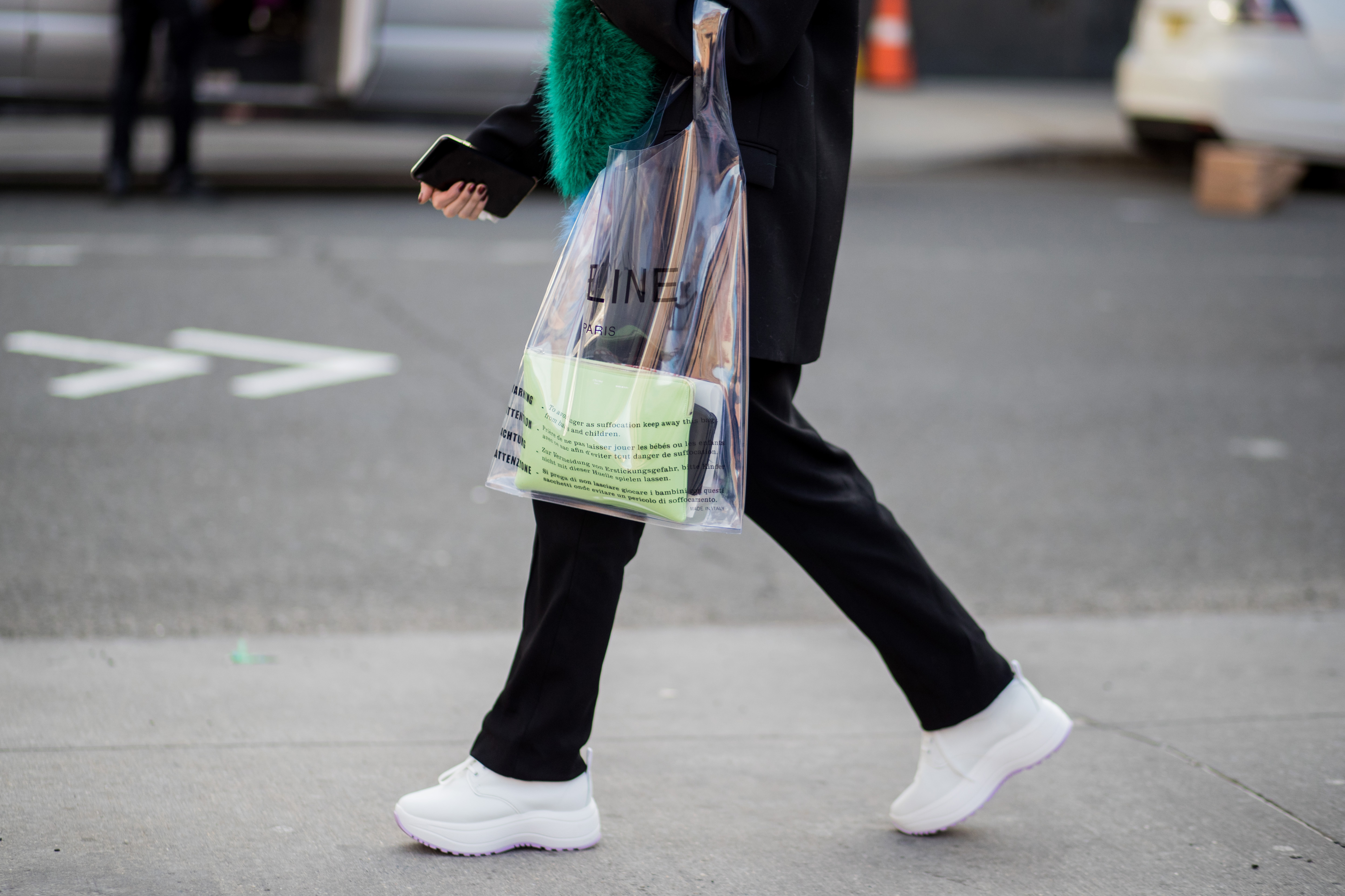 mastermind ser godt ud hav det sjovt Designer Celine Is Selling a $590 Plastic Bag | Money