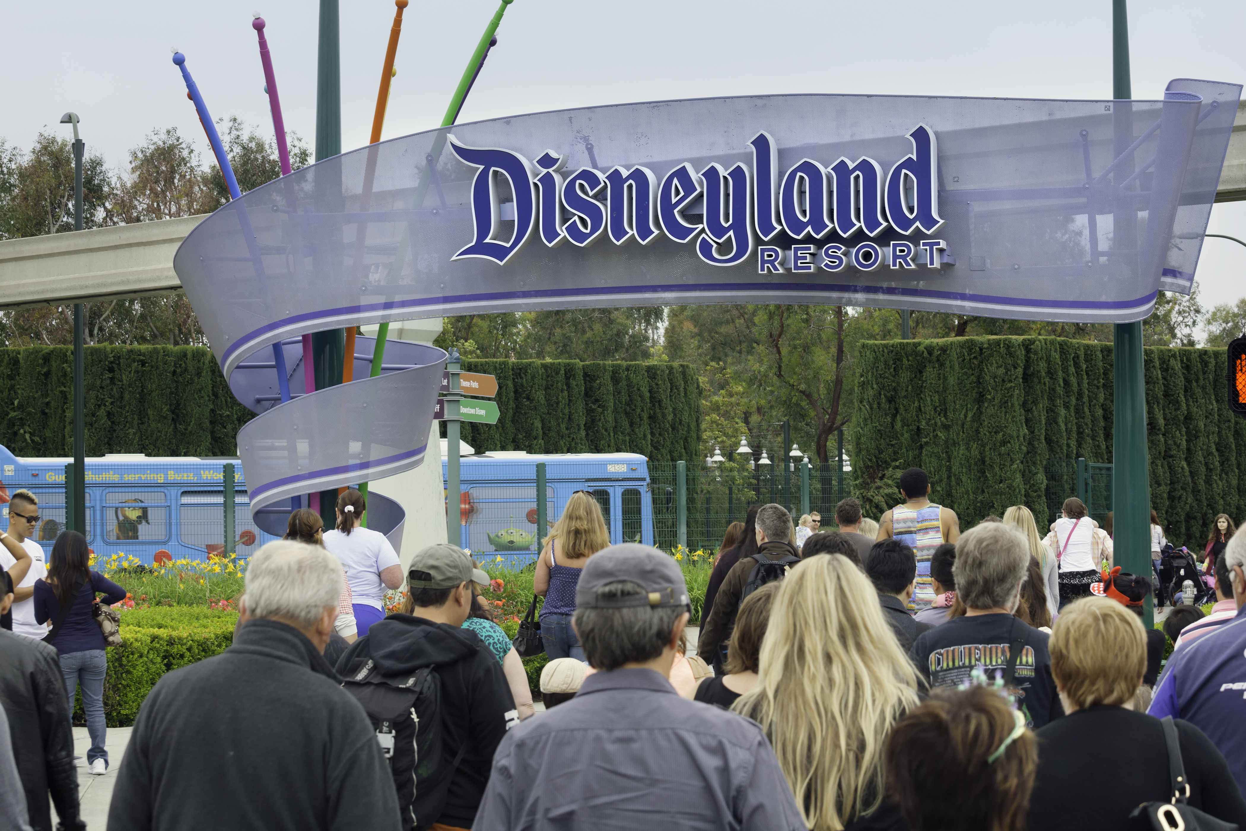 Disney ticket prices: how to get cheap tickets to Disneyland – Hanadama
