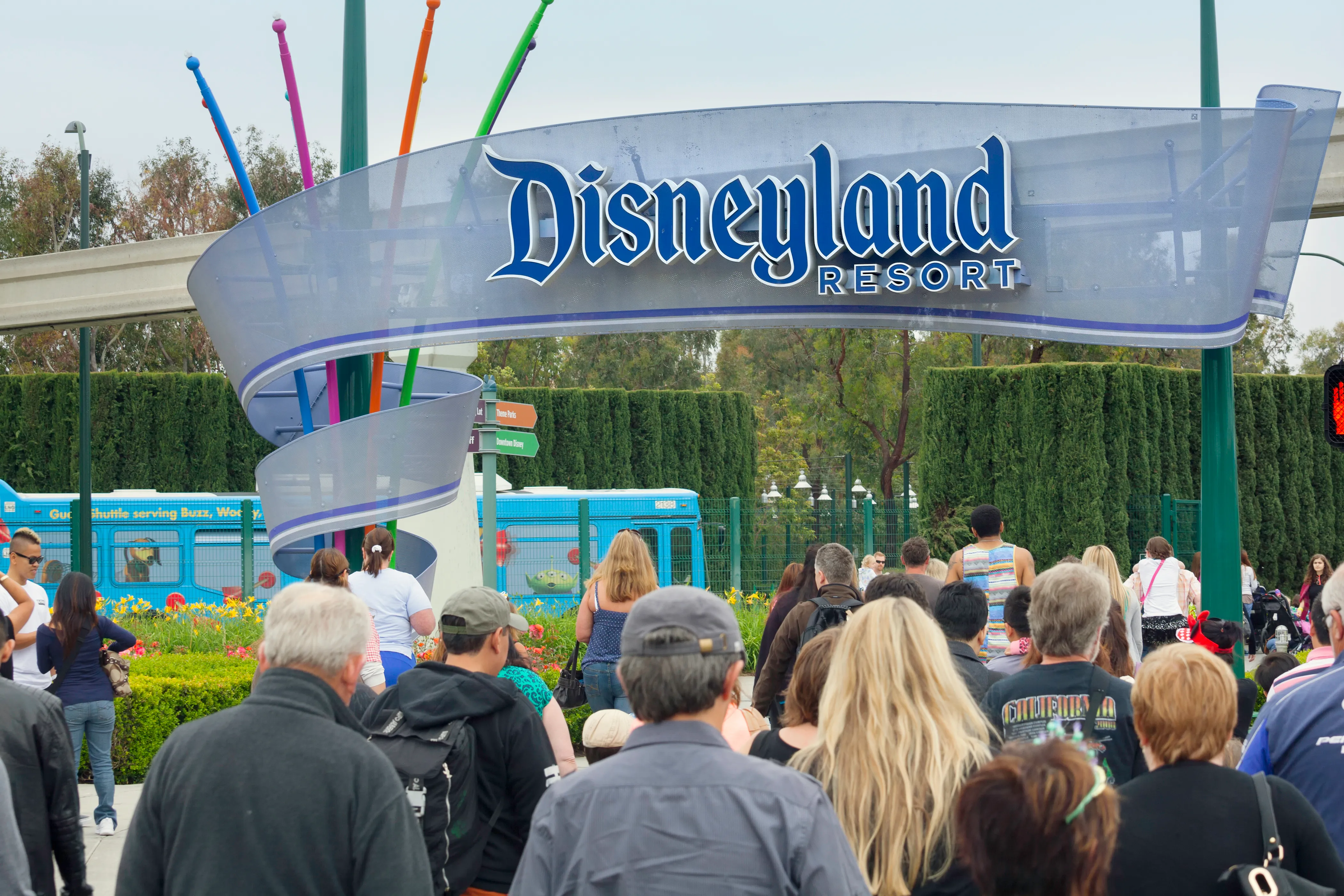Disney Ticket Prices How To Get Cheap Tickets To Disneyland Hanadama Disney Ticket Prices How To Get Cheap Tickets To Disneyland Hanadama