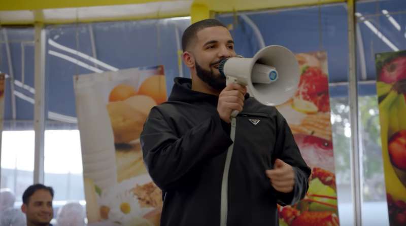Drake gives away a million dollars in his new video God's Plan.