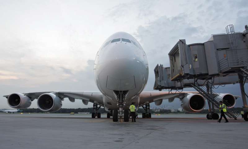 Singapore Airlines first Airbus A380 sup