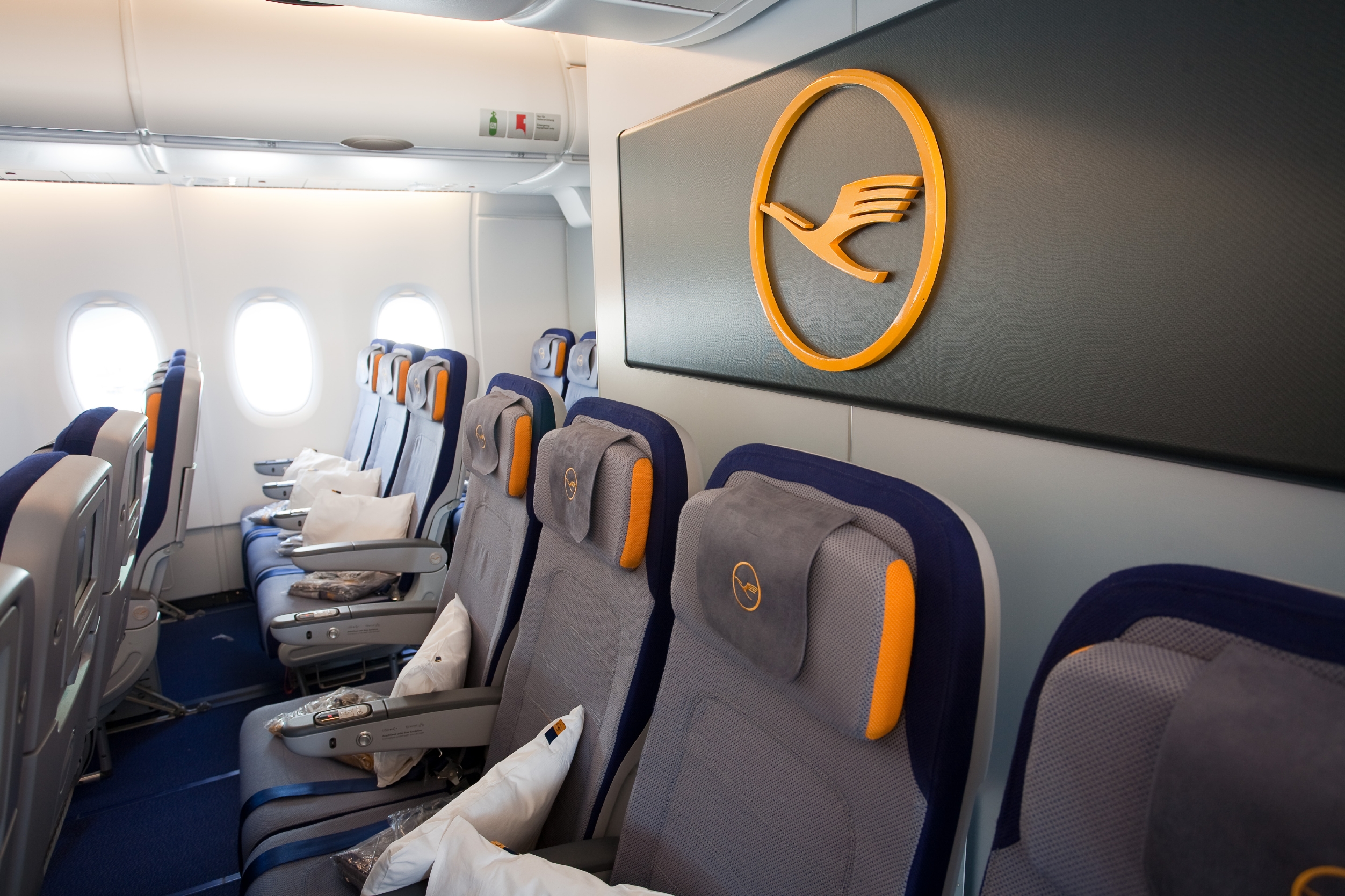 Economy Class seats in A380, Lufthansa Airways