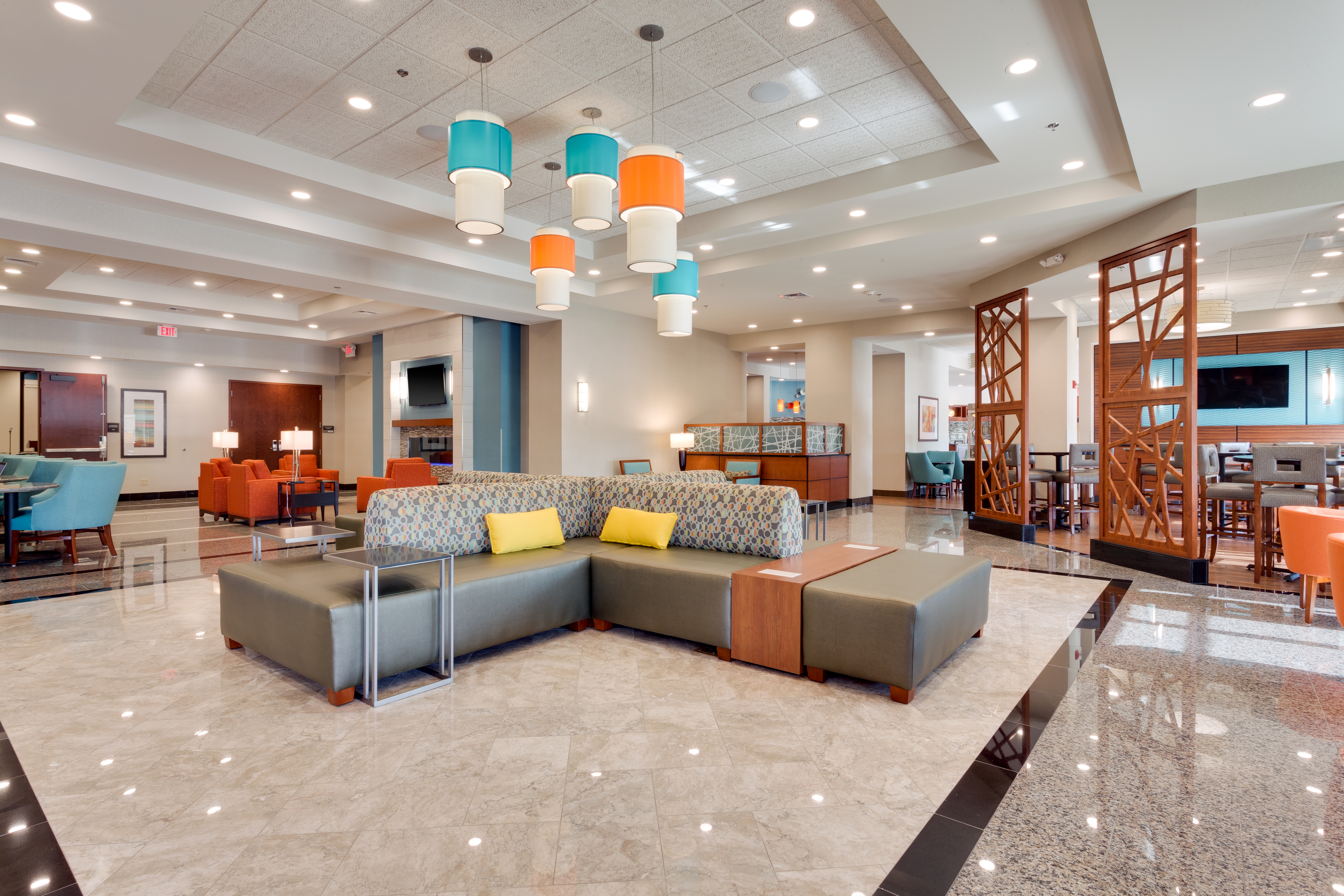 Lobby, Drury Hotels St. Louis