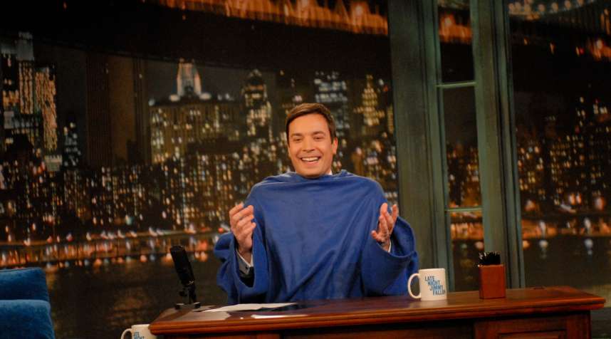 Jimmy Fallon wears a Snuggie on March 13, 2009.