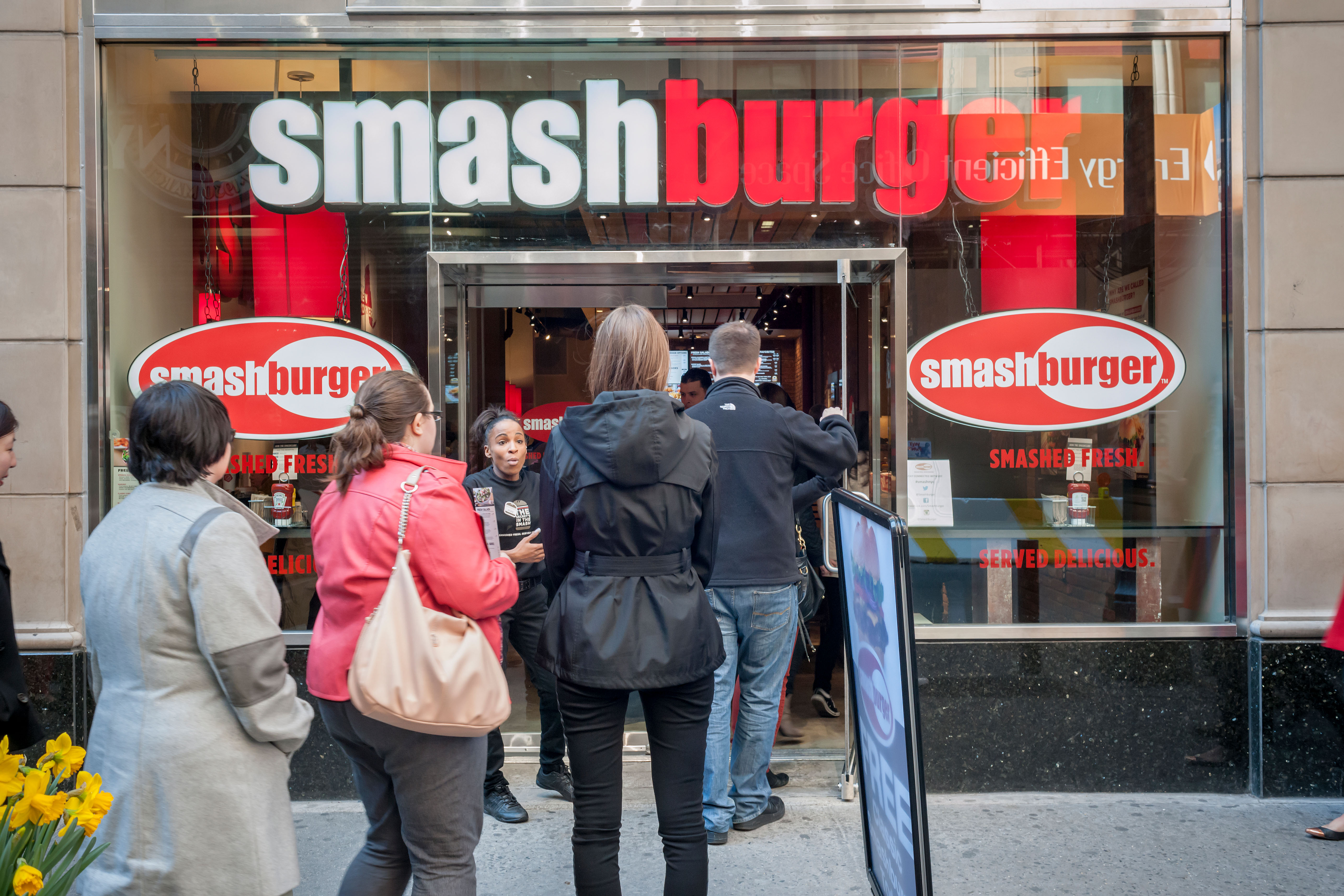 Burger lovers from far and wide descend on the new Smashburger restaurant in New York