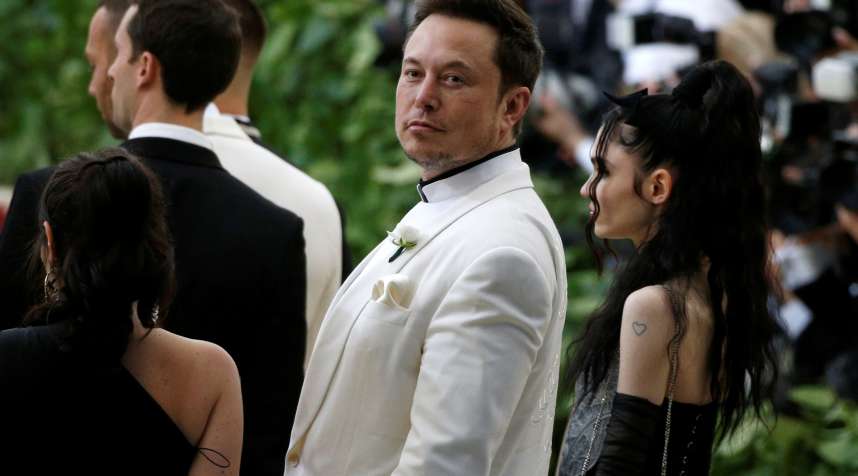 Elon Musk arrives at the Metropolitan Museum of Art Costume Institute Gala in New York, May 7, 2018.