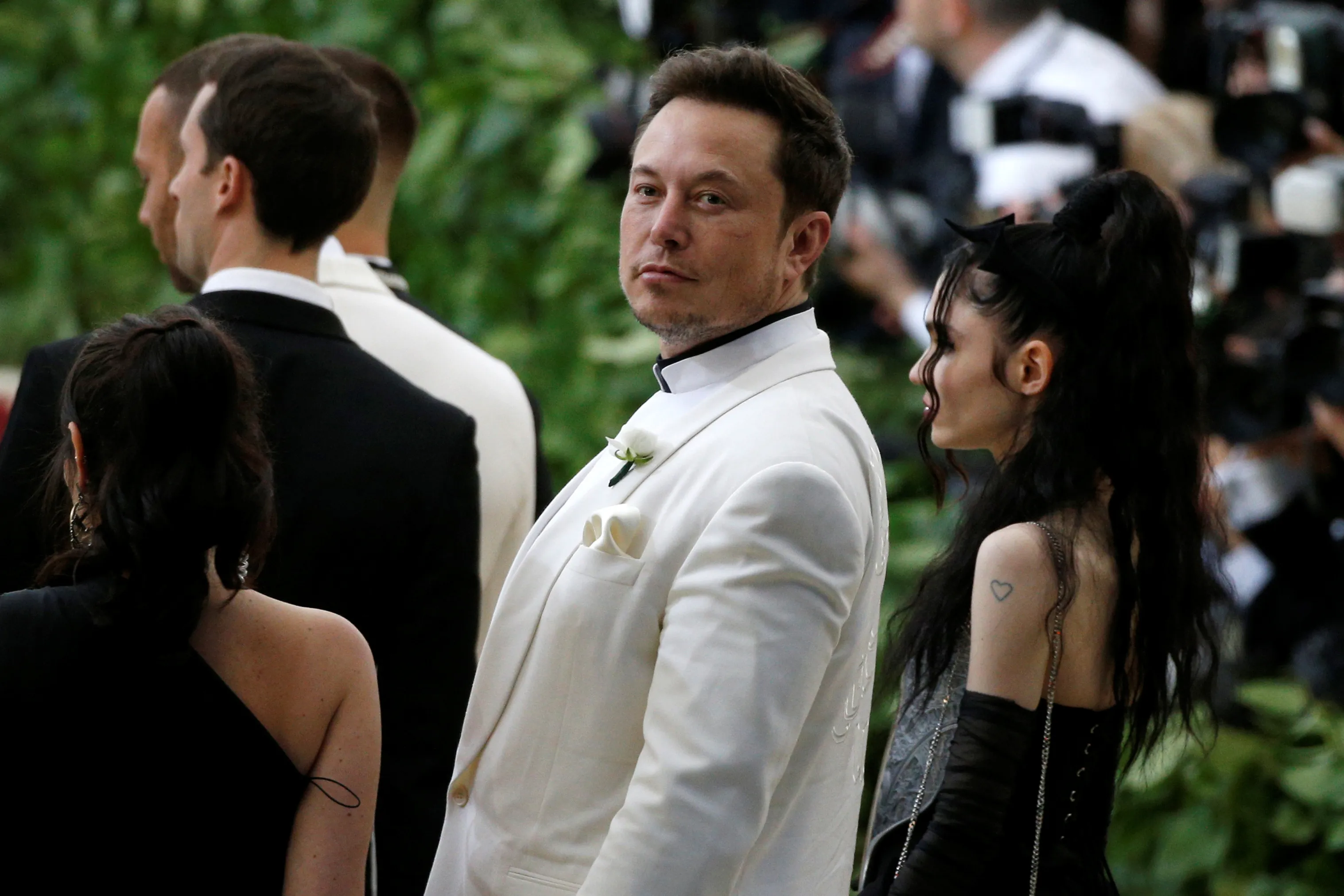 Elon Musk Net Worth 18 How Tesla Ceo Makes His Money Money