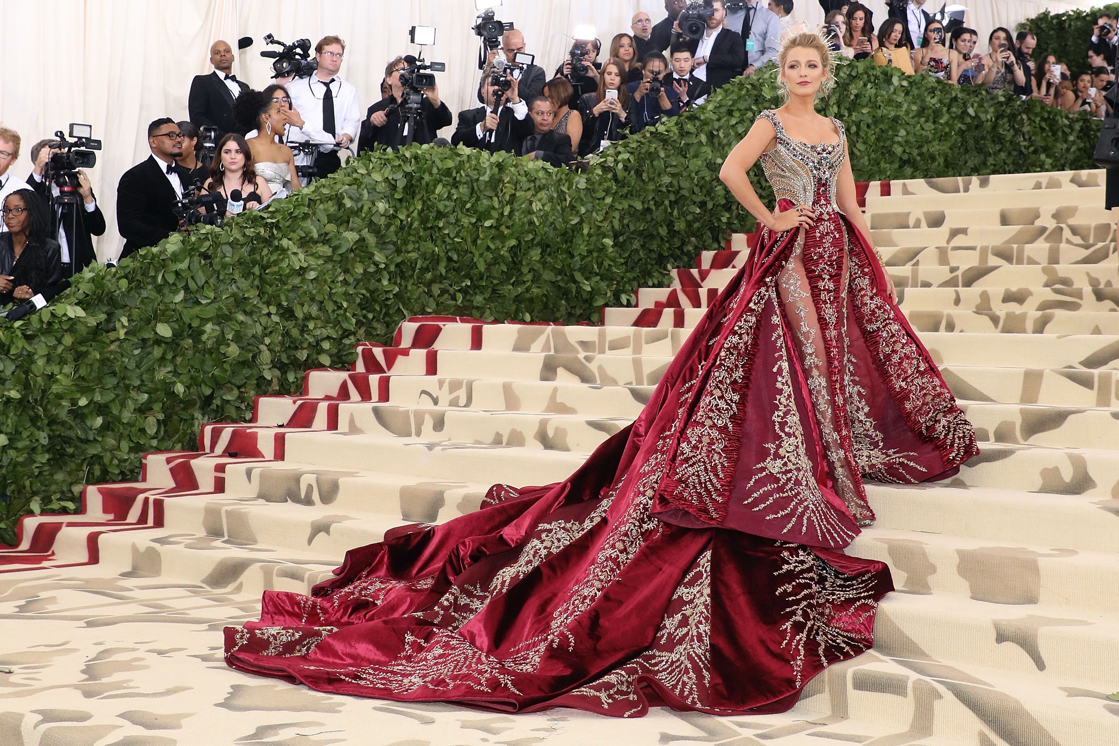 Blake Lively Wore $2 Million Jewelry To The 2018 Met Gala | Money